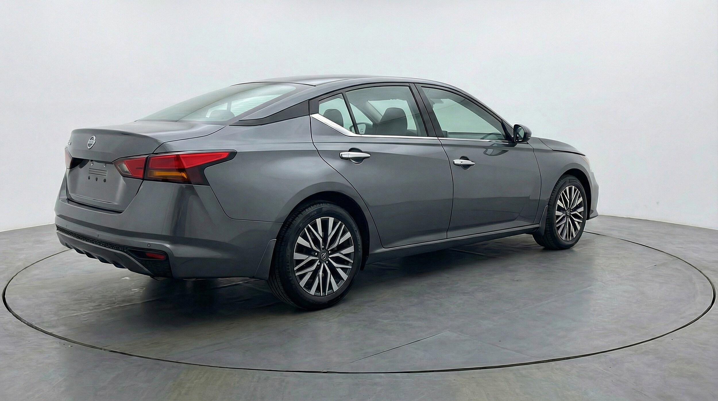 Thumbnail: 2025 Nissan Altima - 9