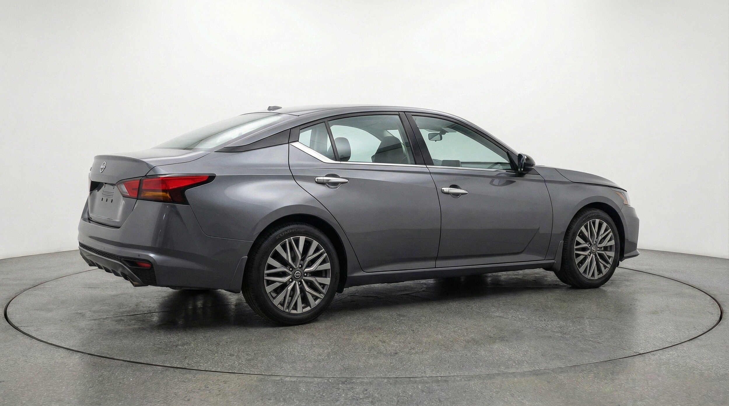 Thumbnail: 2025 Nissan Altima - 9