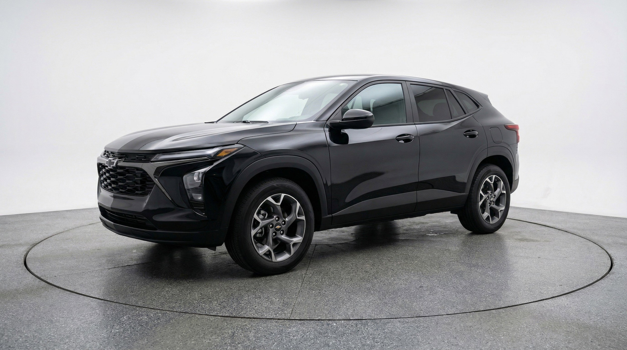 Thumbnail: 2025 Chevrolet Trax - 3