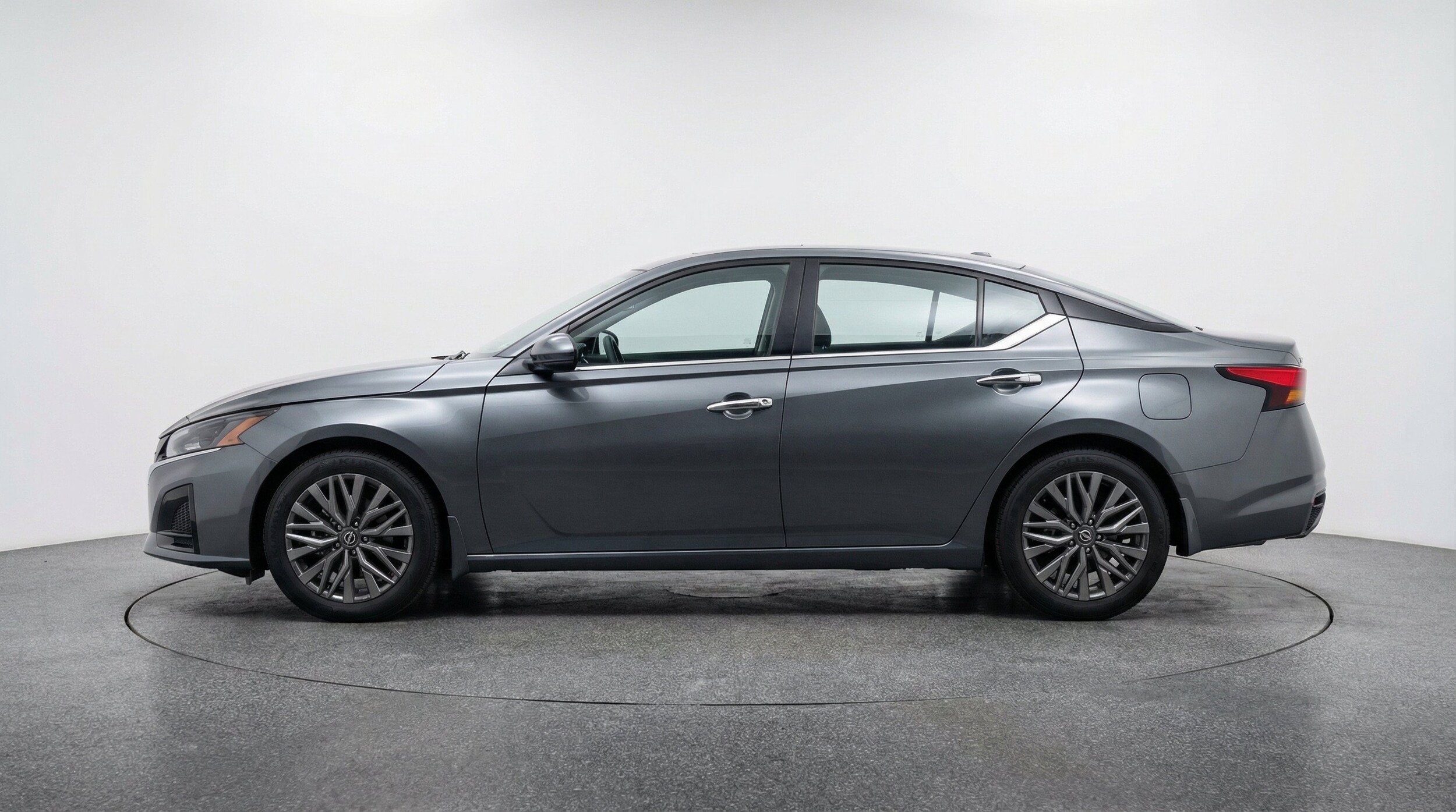Thumbnail: 2025 Nissan Altima - 5