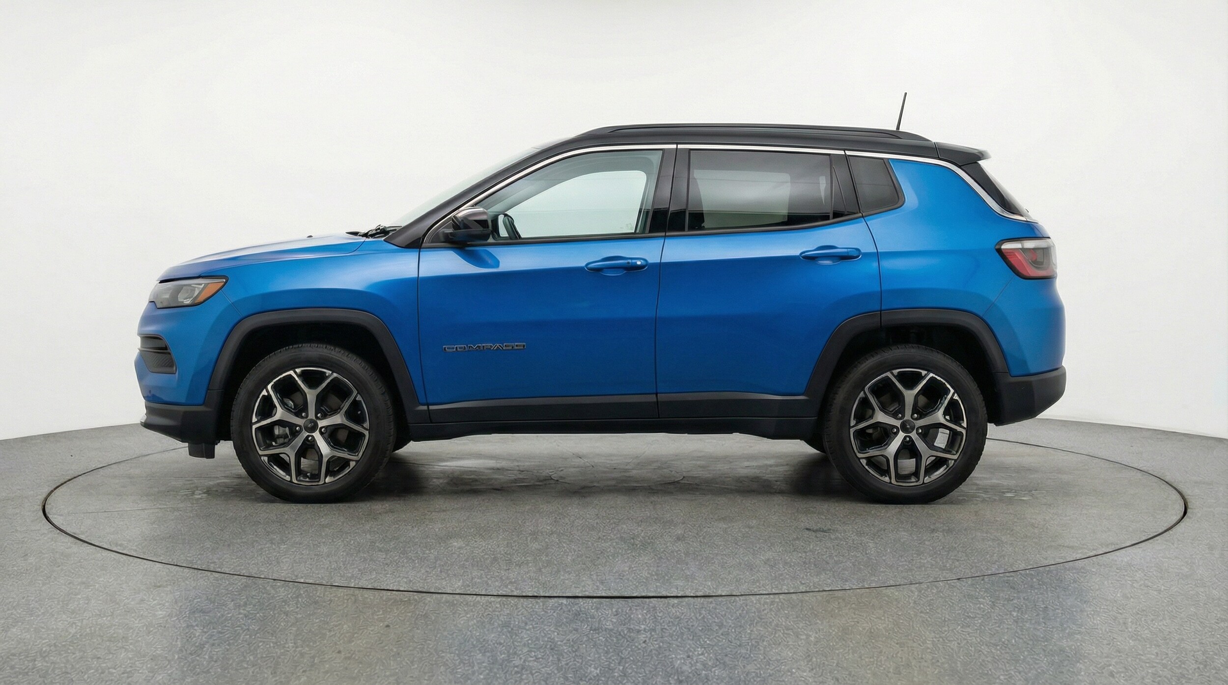 Thumbnail: 2025 Jeep Compass - 4