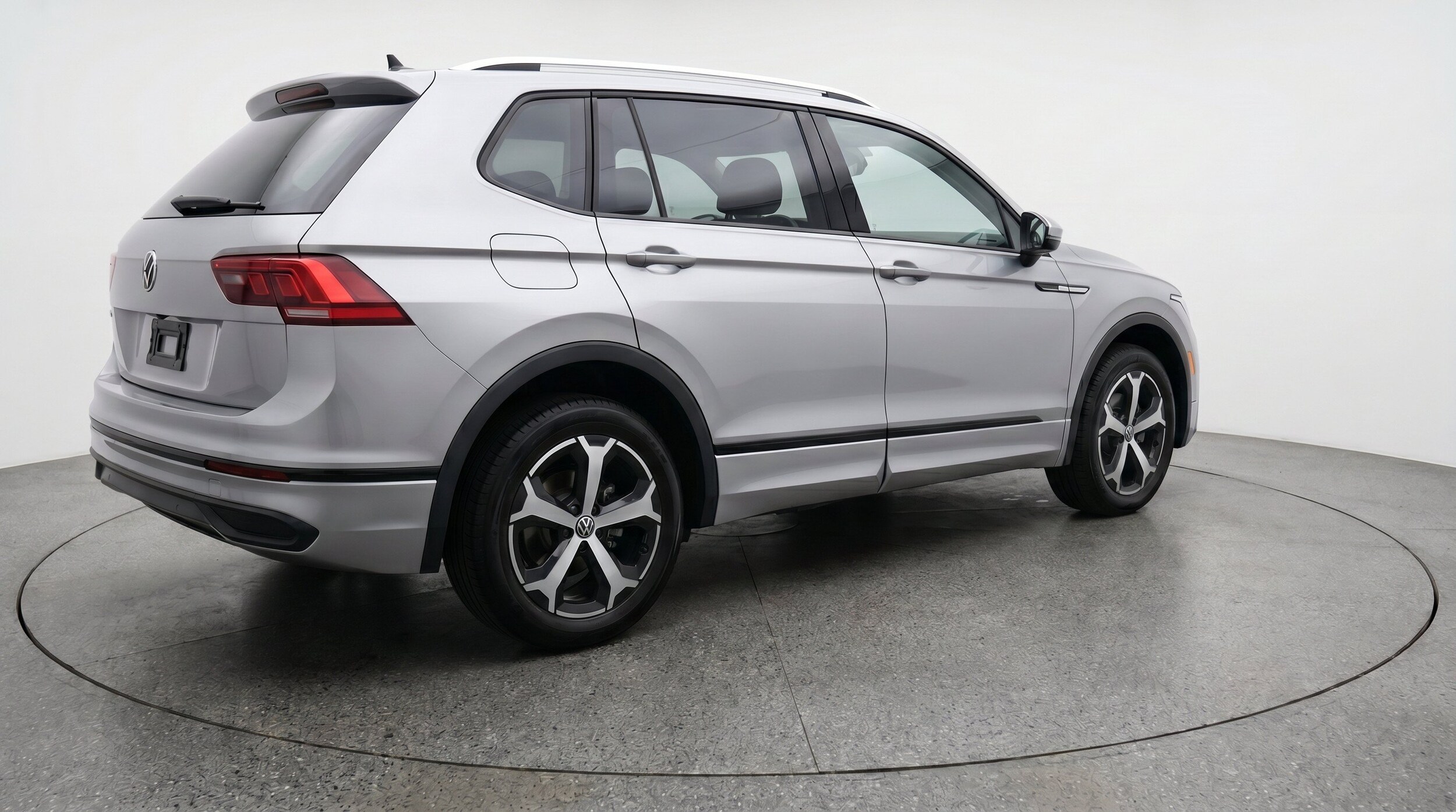 Thumbnail: 2026 Volkswagen Tiguan - 9