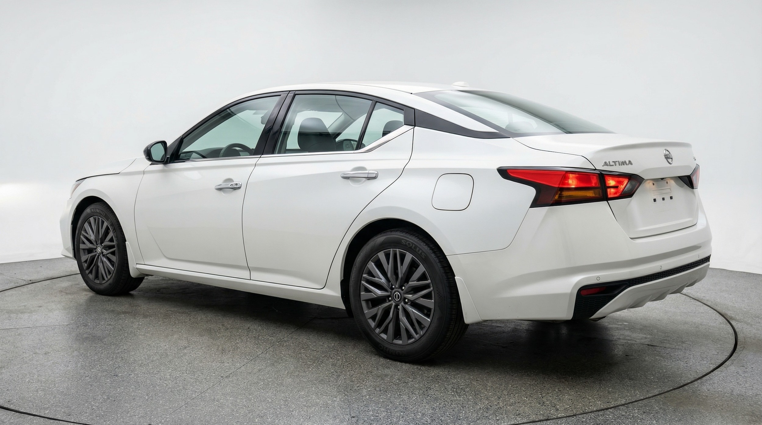 Thumbnail: 2025 Nissan Altima - 5