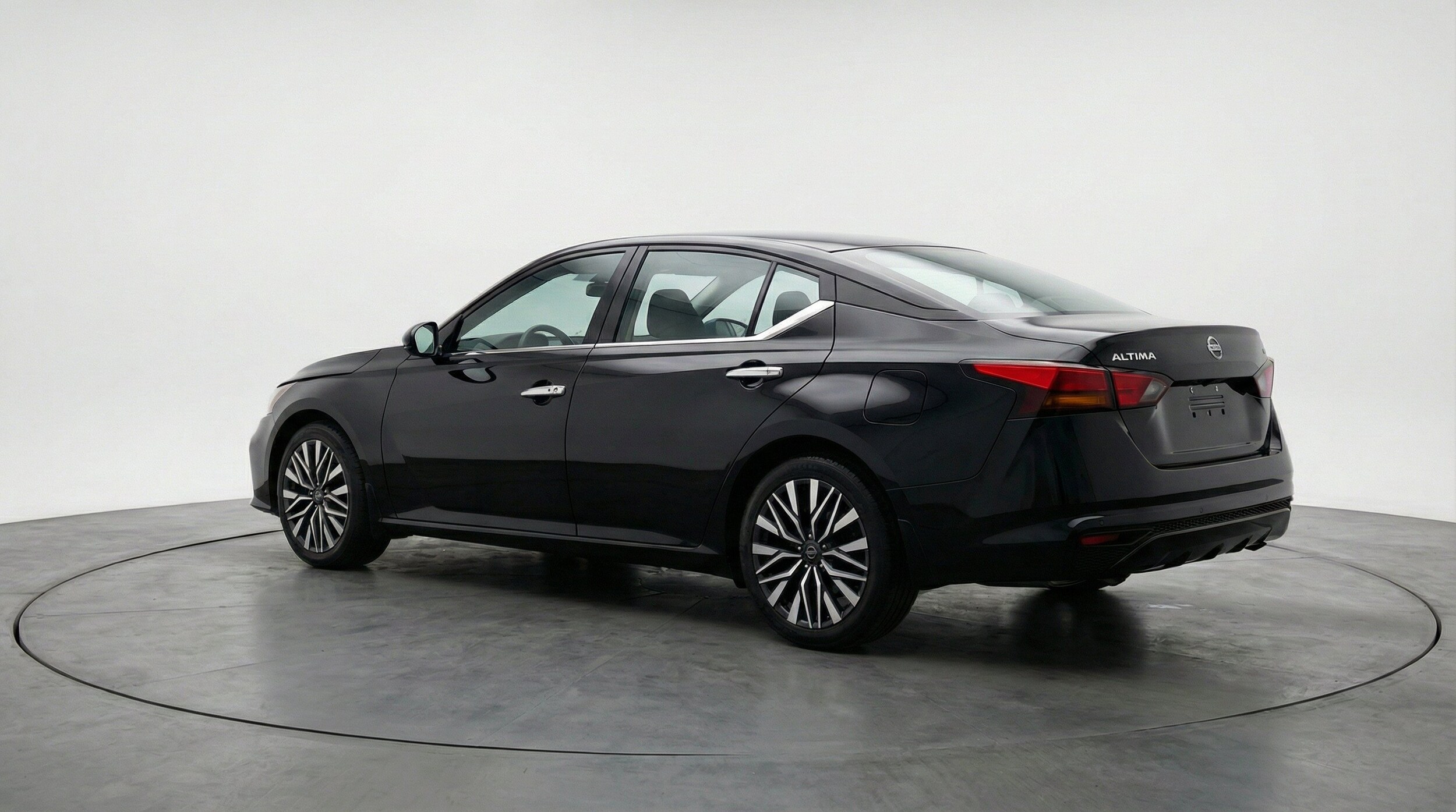 Thumbnail: 2025 Nissan Altima - 6