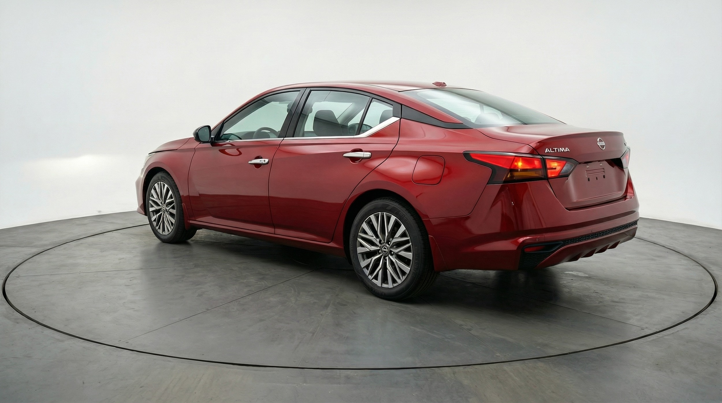 Thumbnail: 2025 Nissan Altima - 5