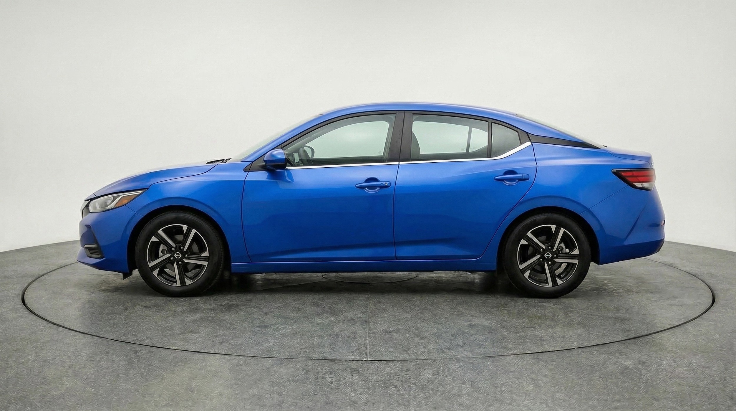 Thumbnail: 2025 Nissan Sentra - 5
