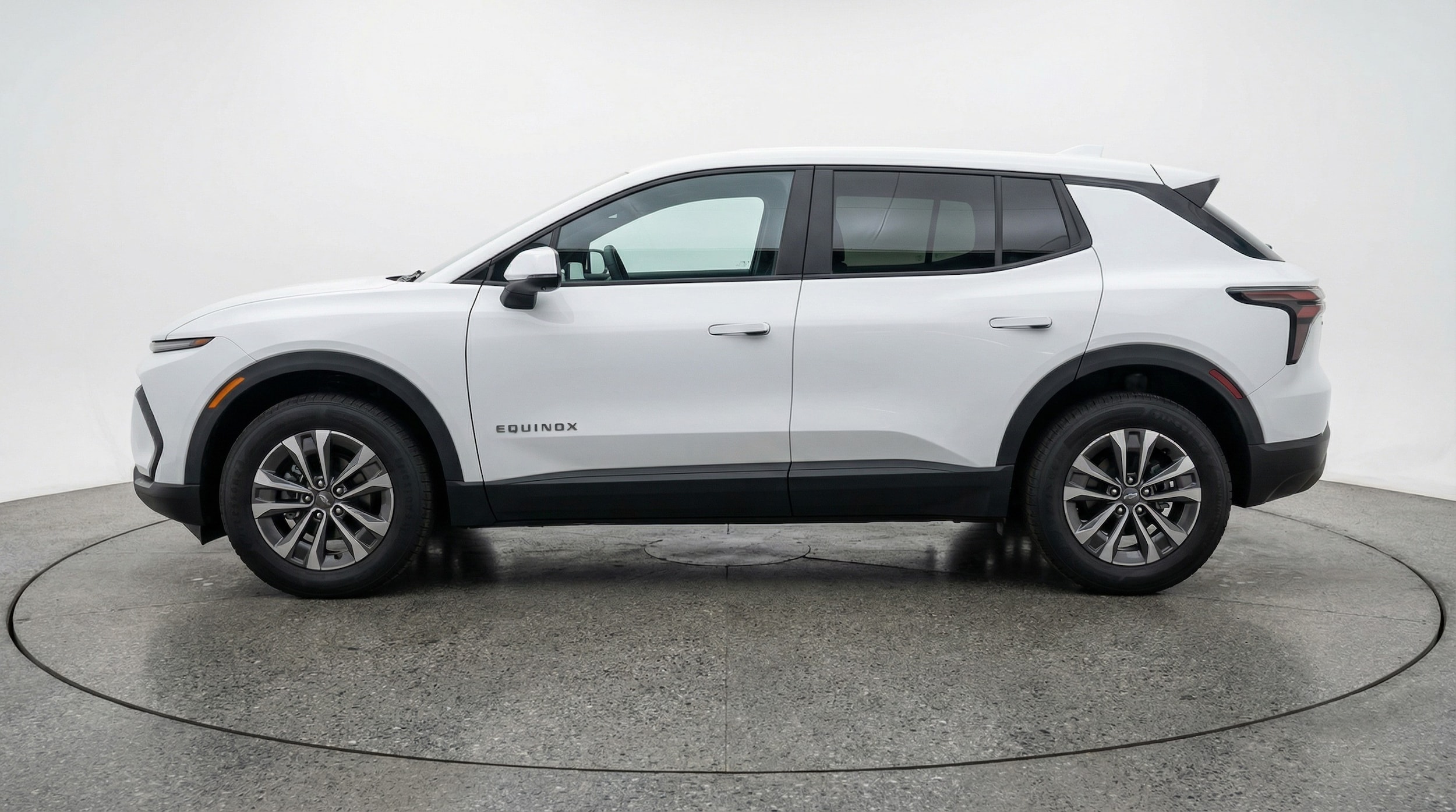 Thumbnail: 2025 Chevrolet Equinox - 4