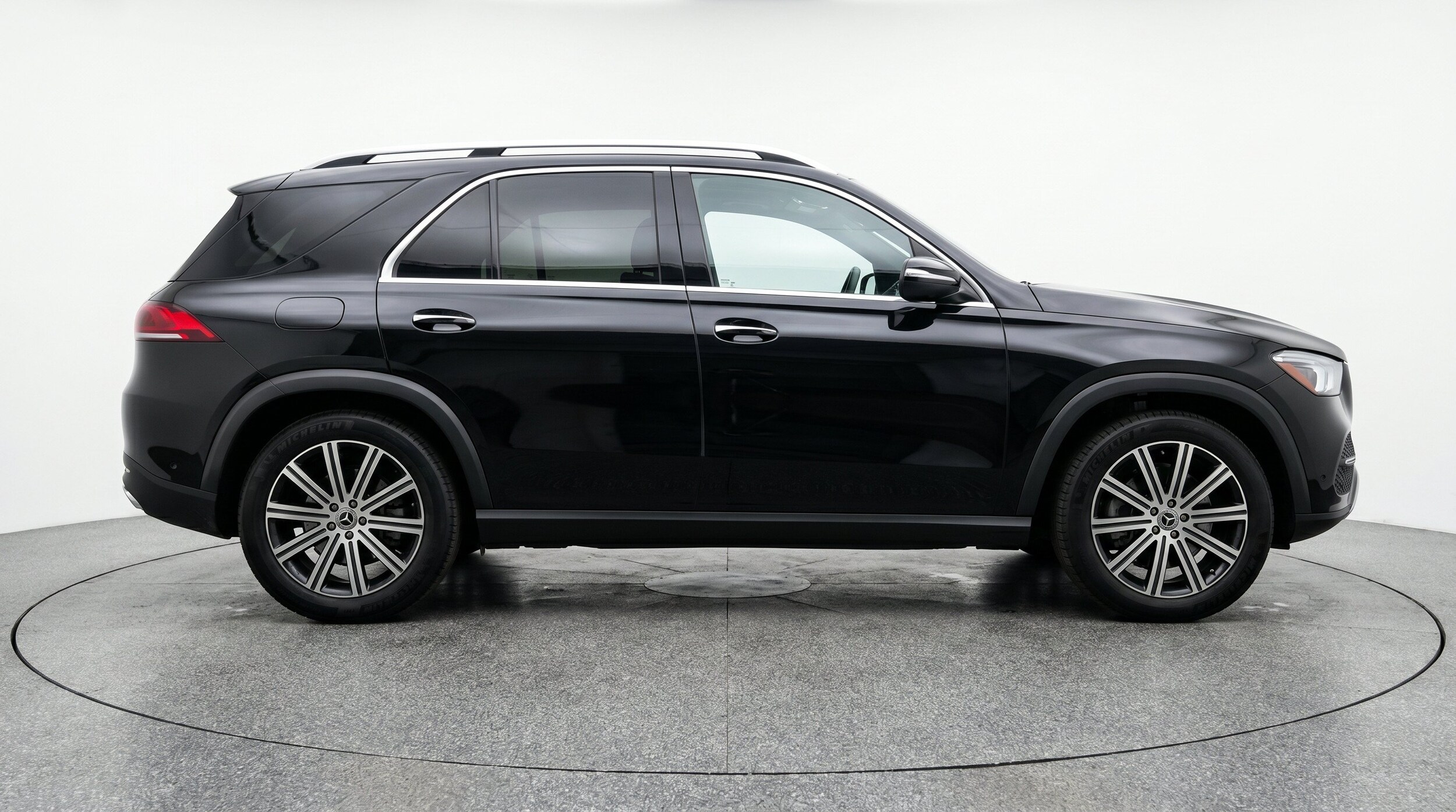 Thumbnail: 2026 Mercedes-Benz GLE - 11