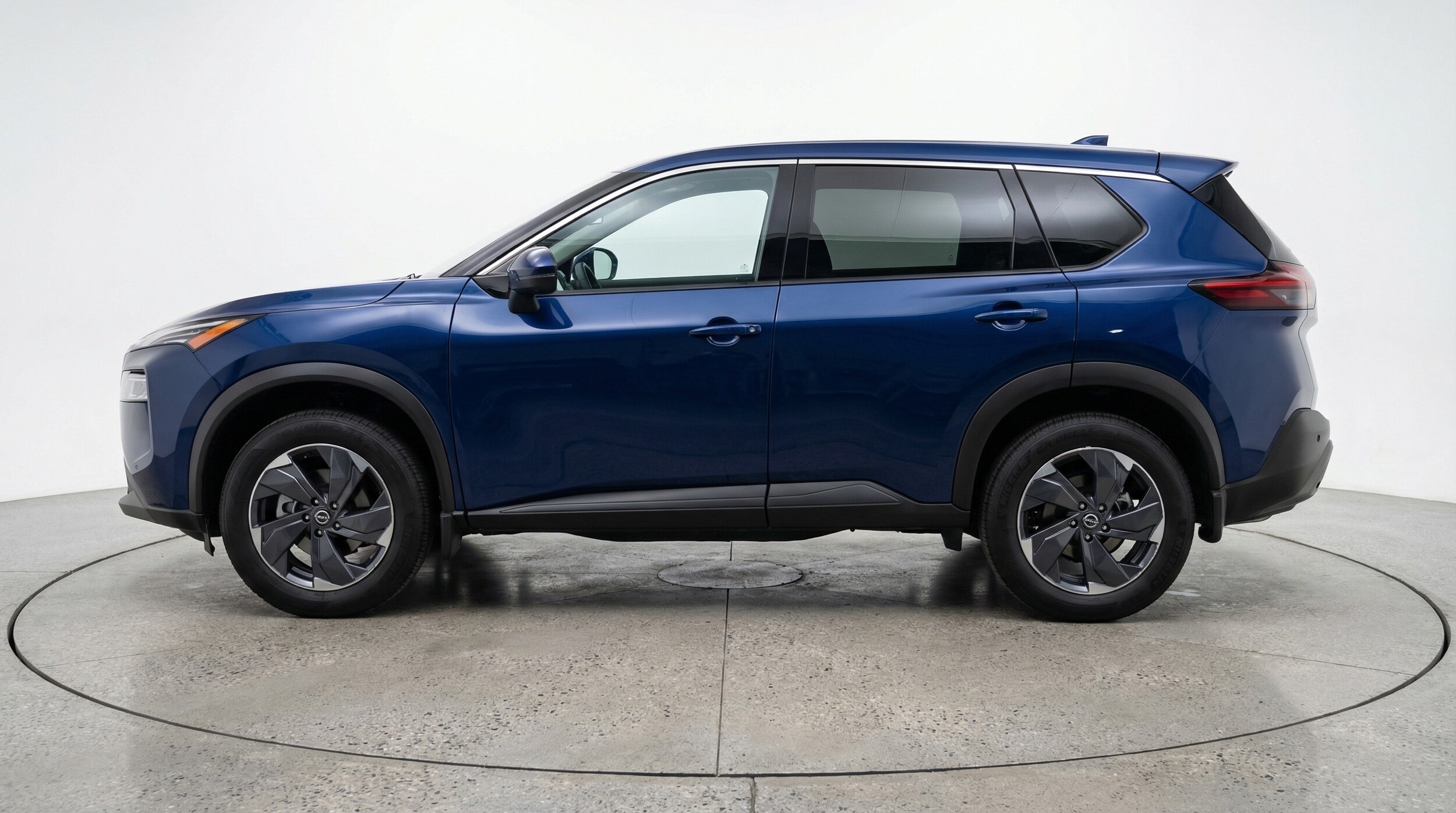 Thumbnail: 2025 Nissan Rogue - 4