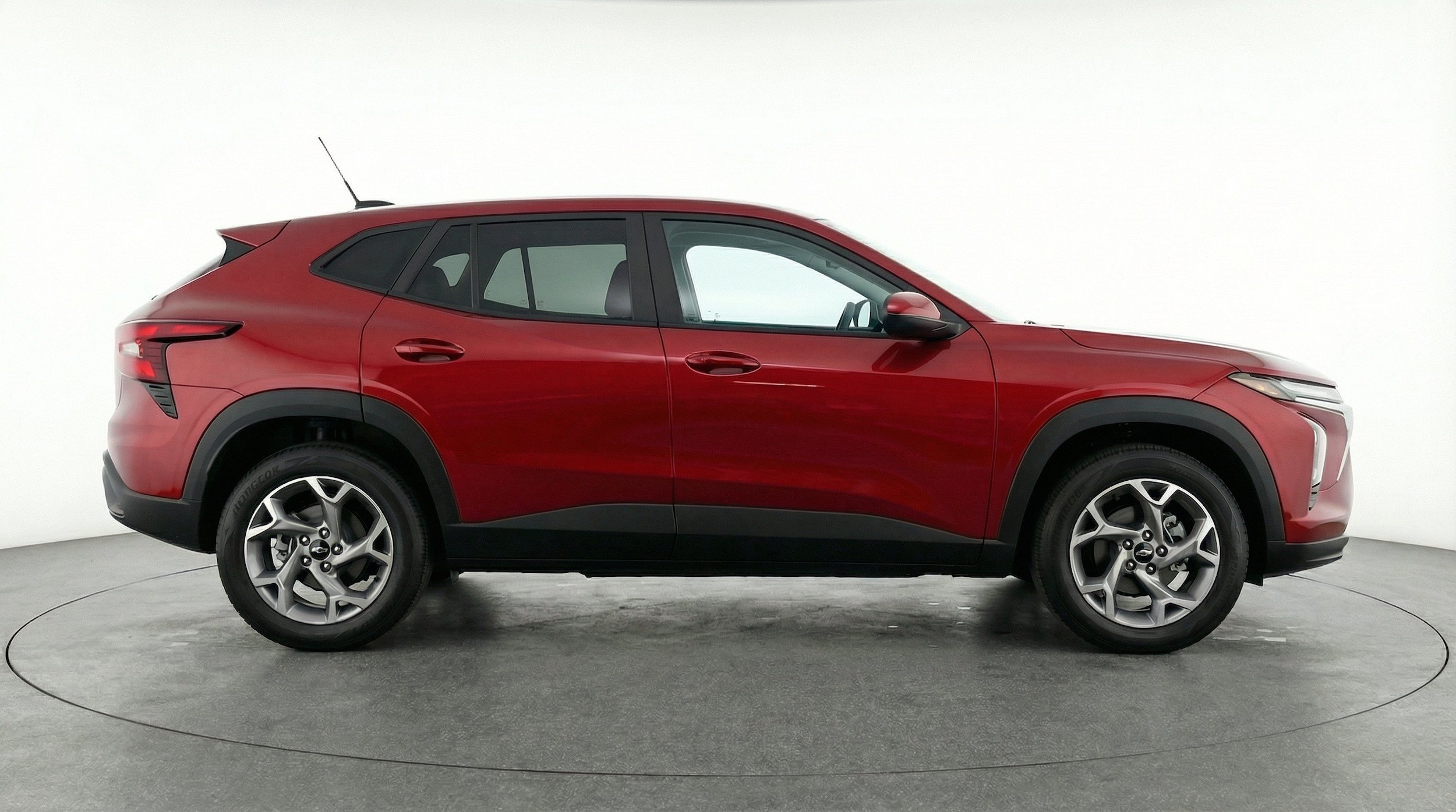 Thumbnail: 2025 Chevrolet Trax - 10
