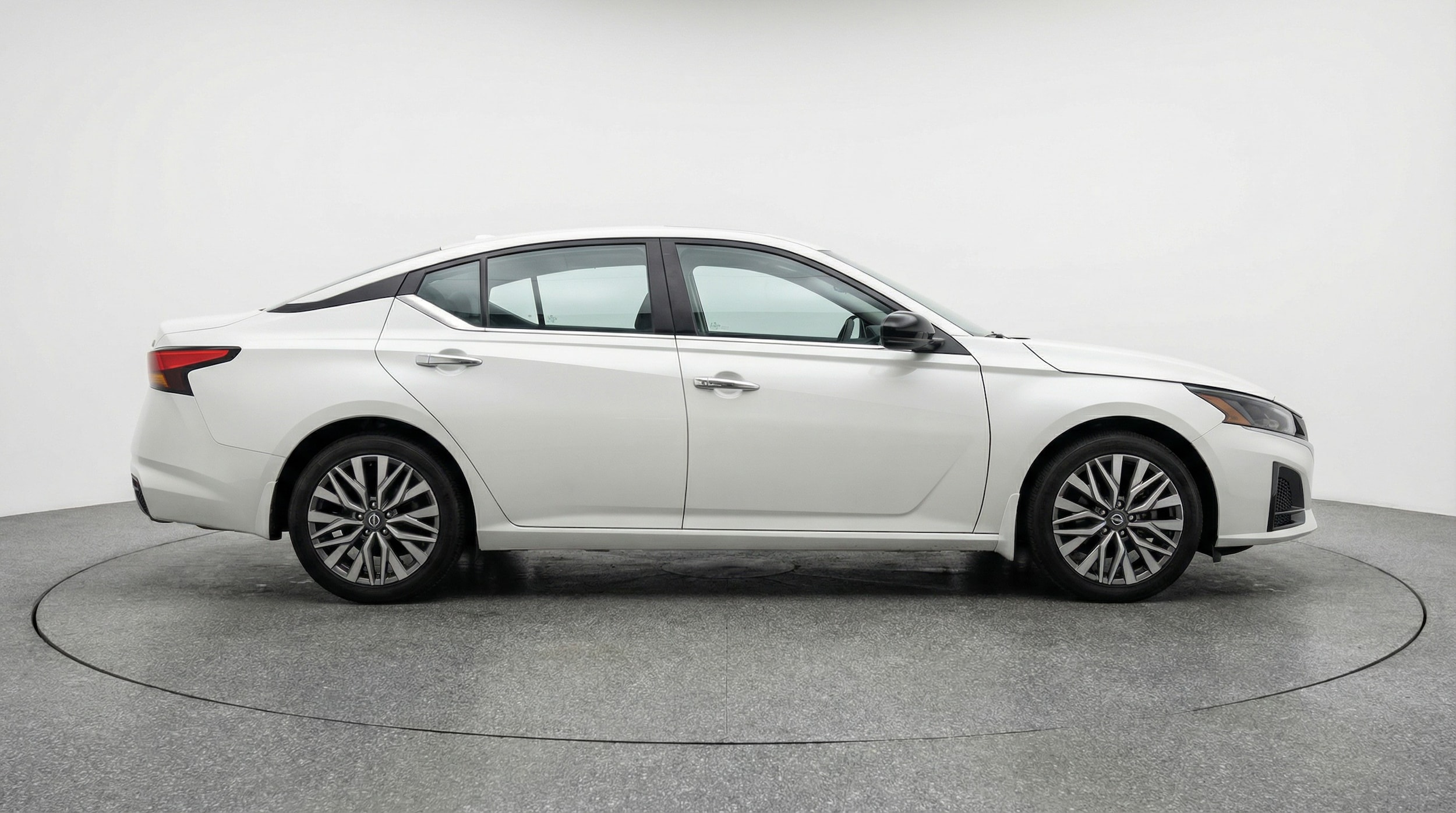 Thumbnail: 2025 Nissan Altima - 8