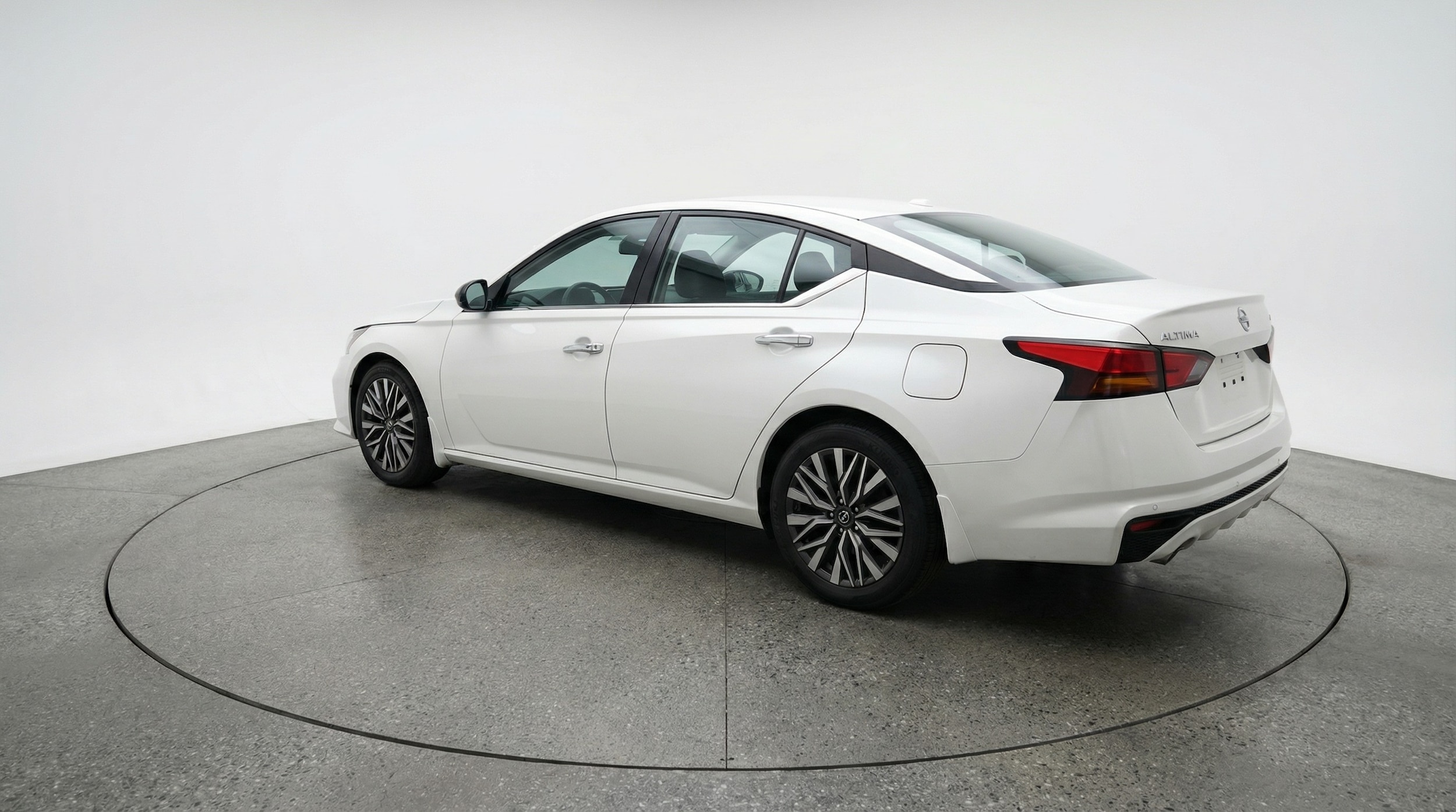 Thumbnail: 2025 Nissan Altima - 5