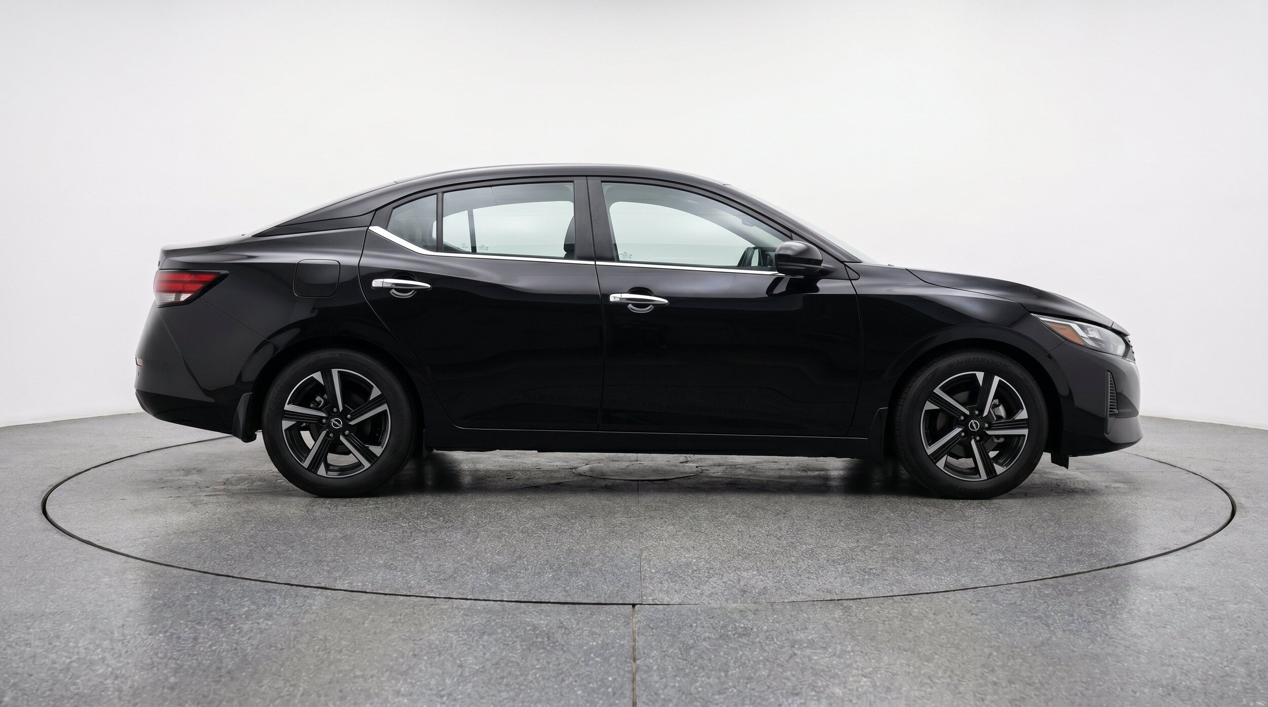 Thumbnail: 2025 Nissan Sentra - 11