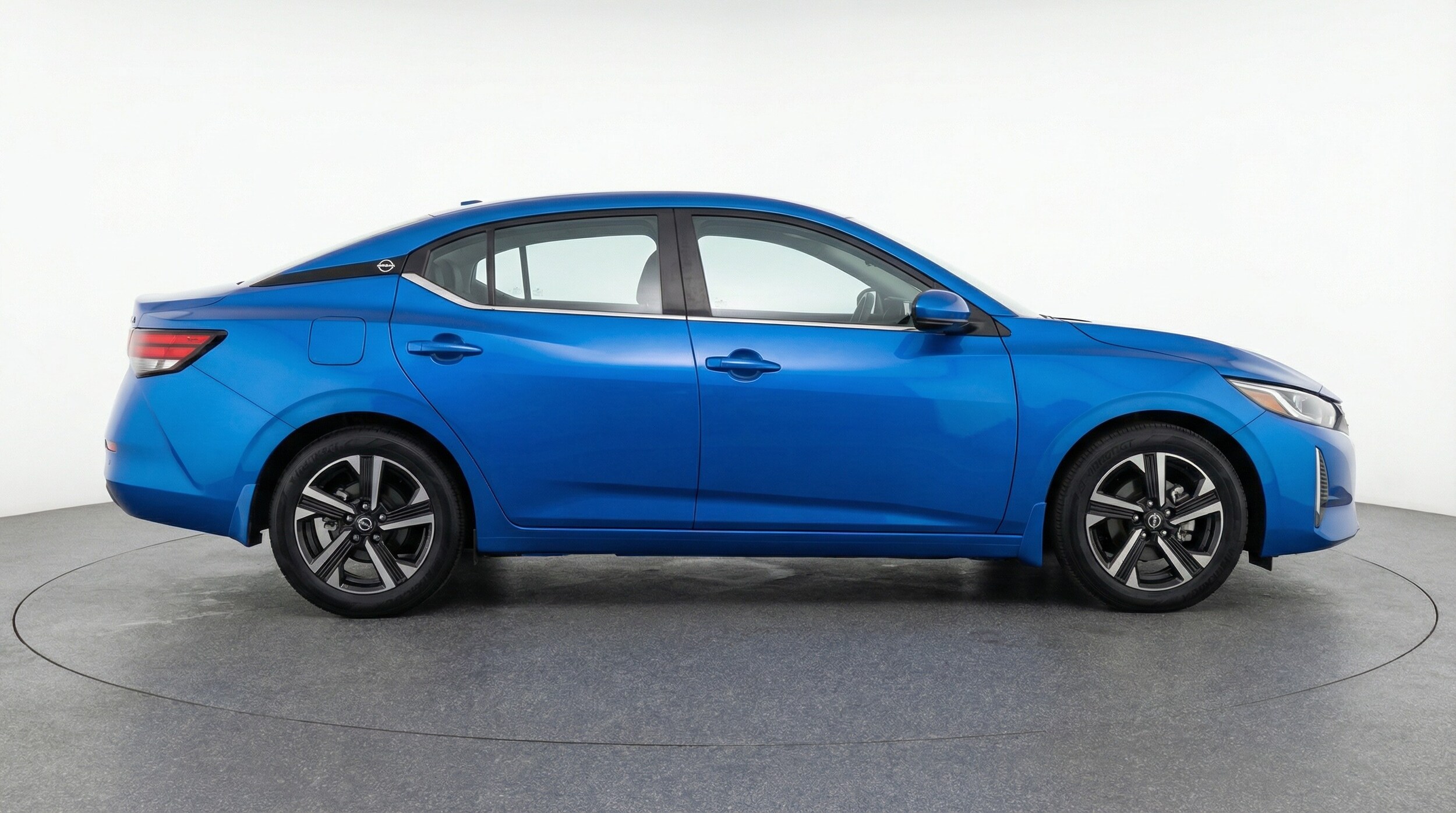 Thumbnail: 2025 Nissan Sentra - 8