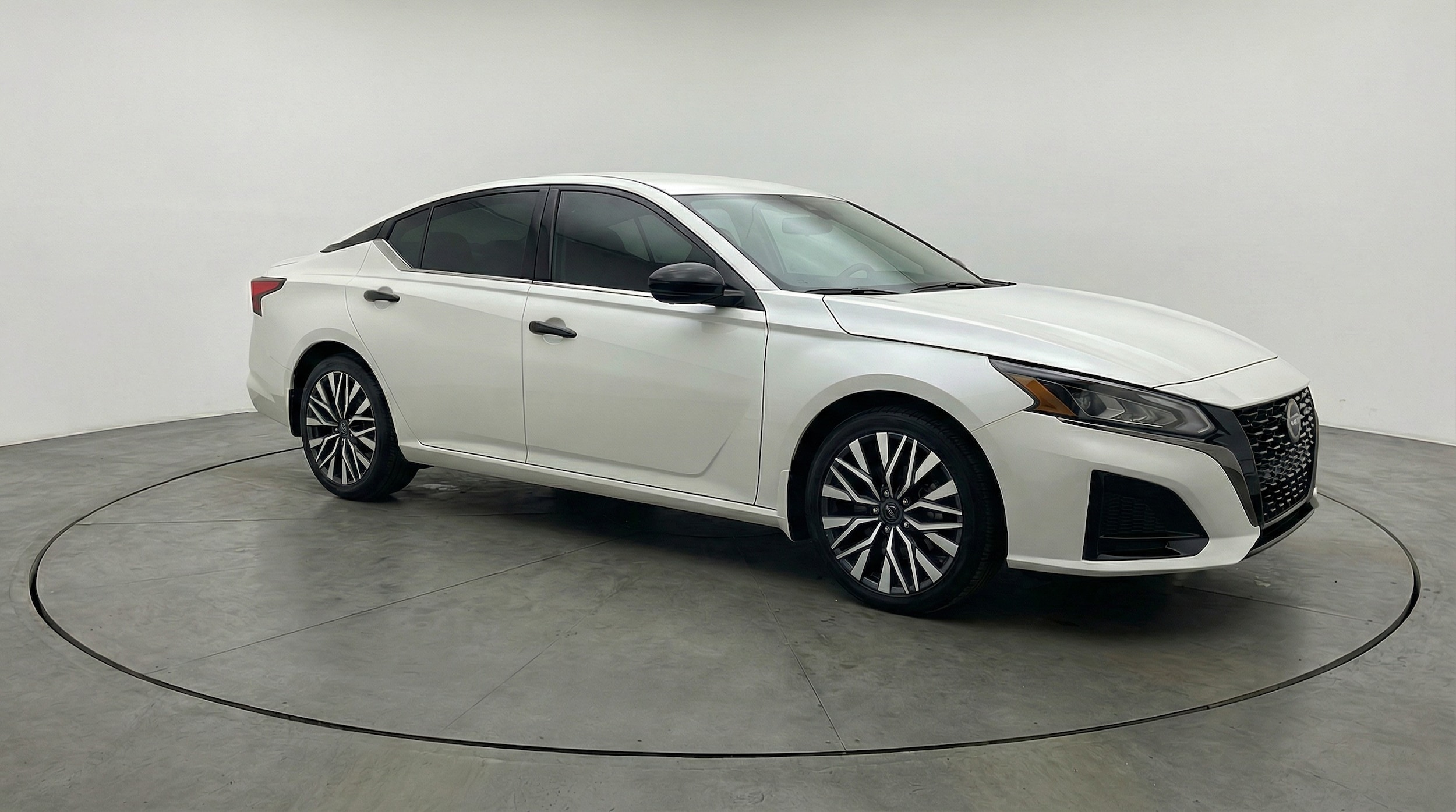 Thumbnail: 2025 Nissan Altima - 1