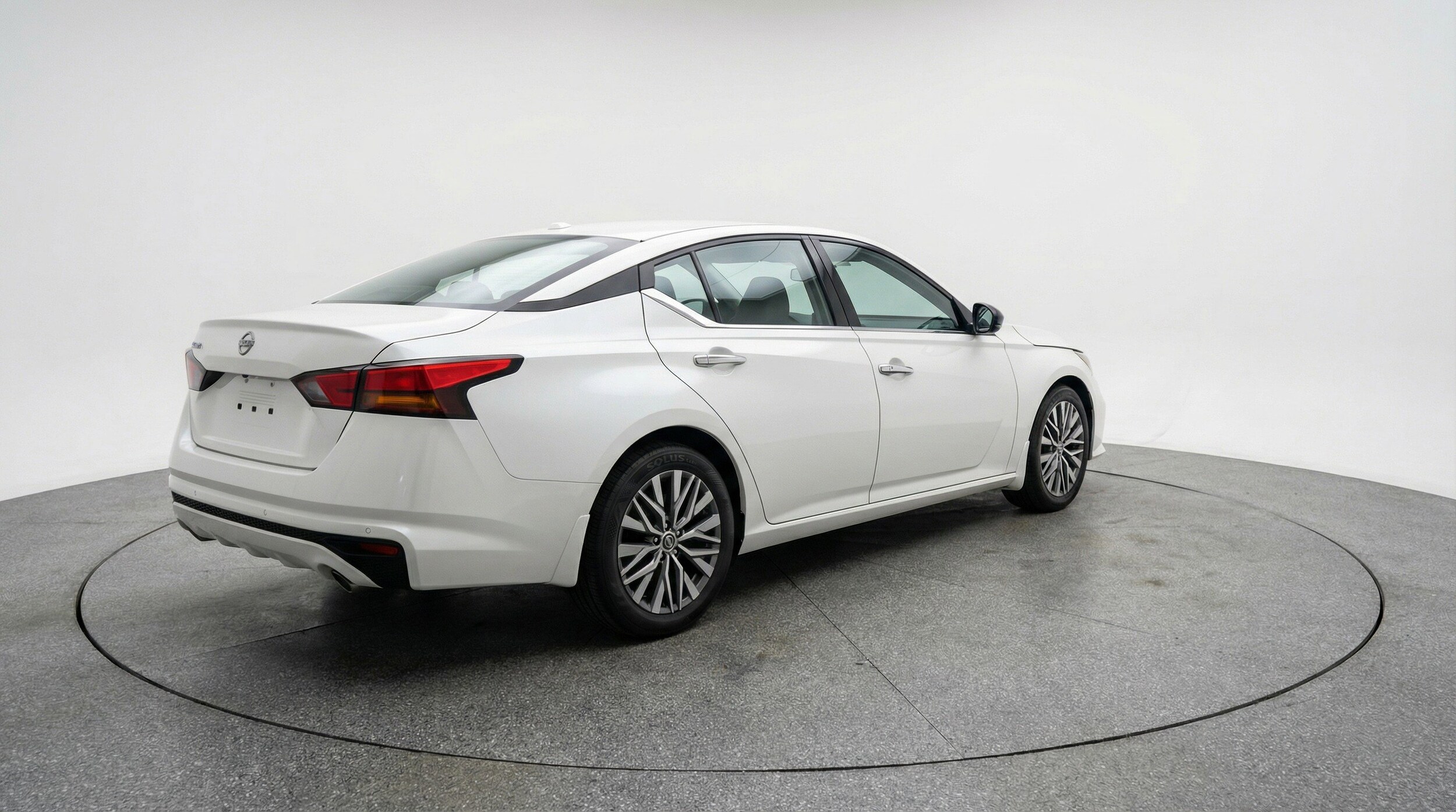 Thumbnail: 2025 Nissan Altima - 9