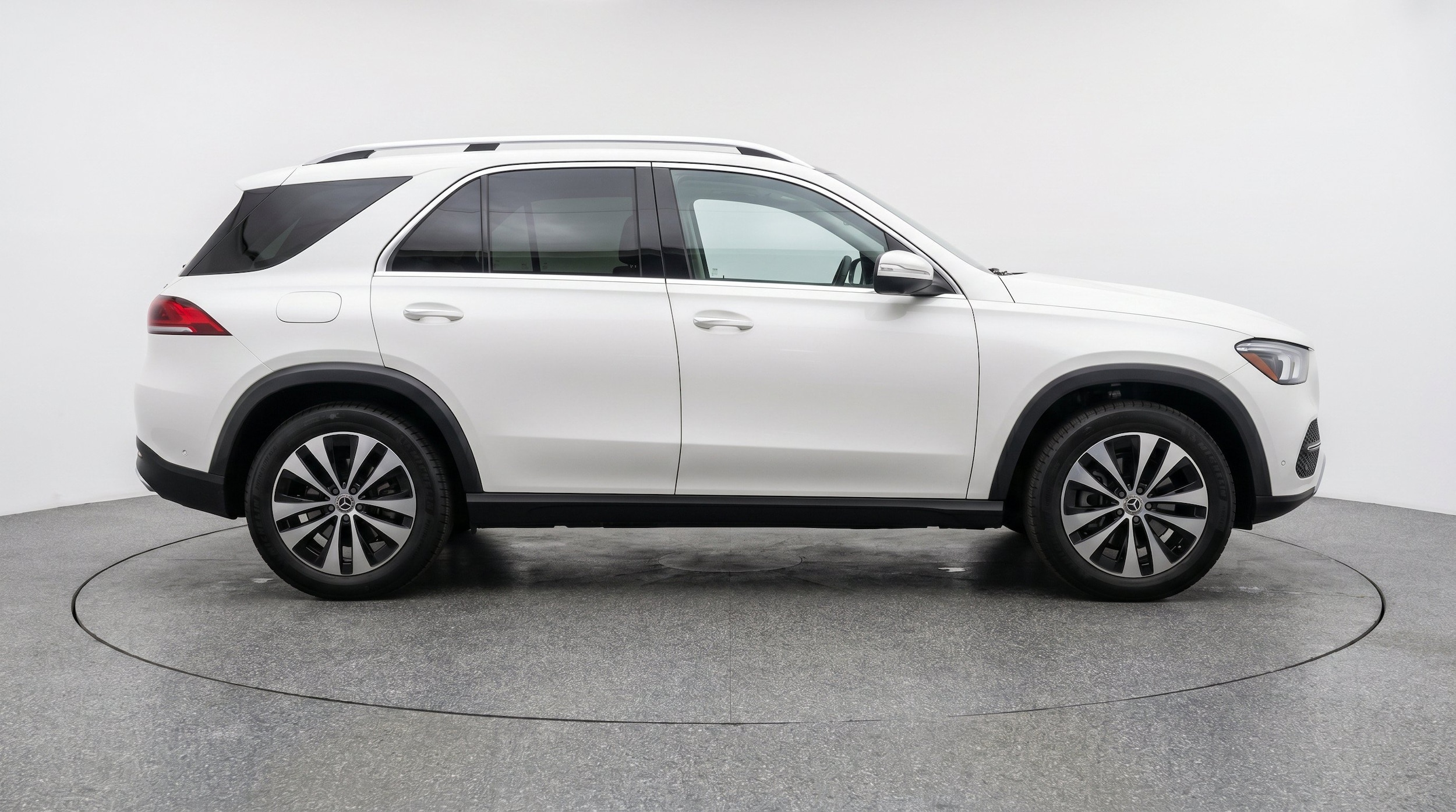 Thumbnail: 2026 Mercedes-Benz GLE - 11