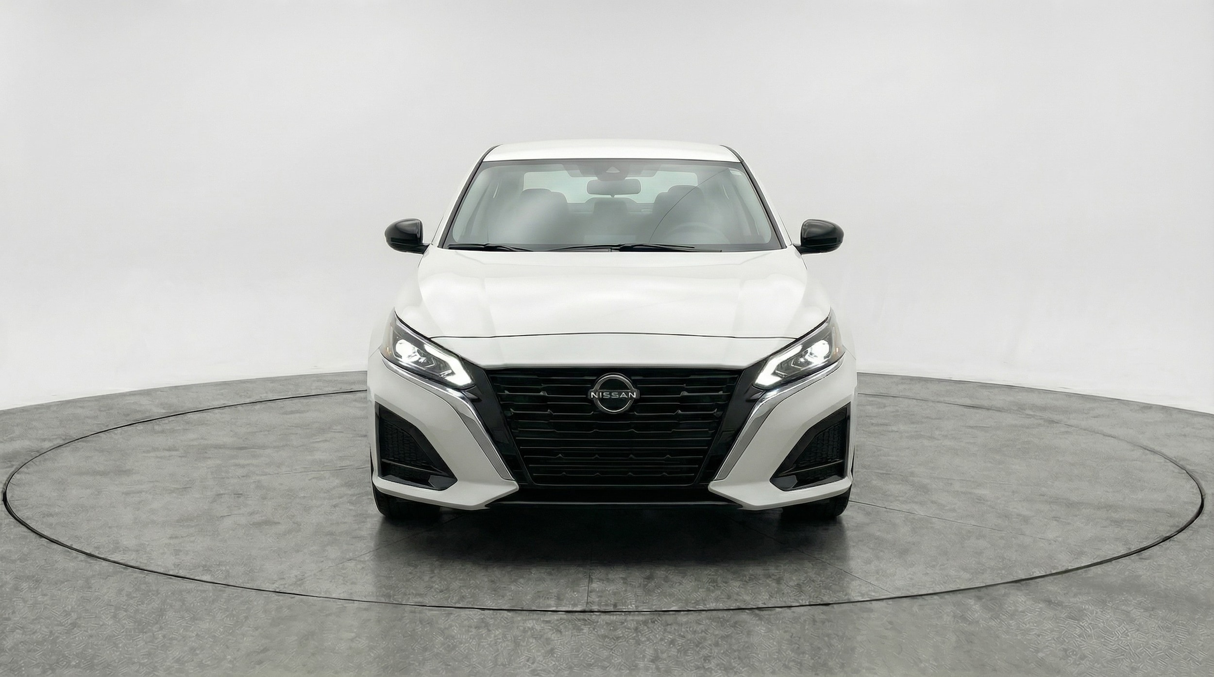 Thumbnail: 2025 Nissan Altima - 2