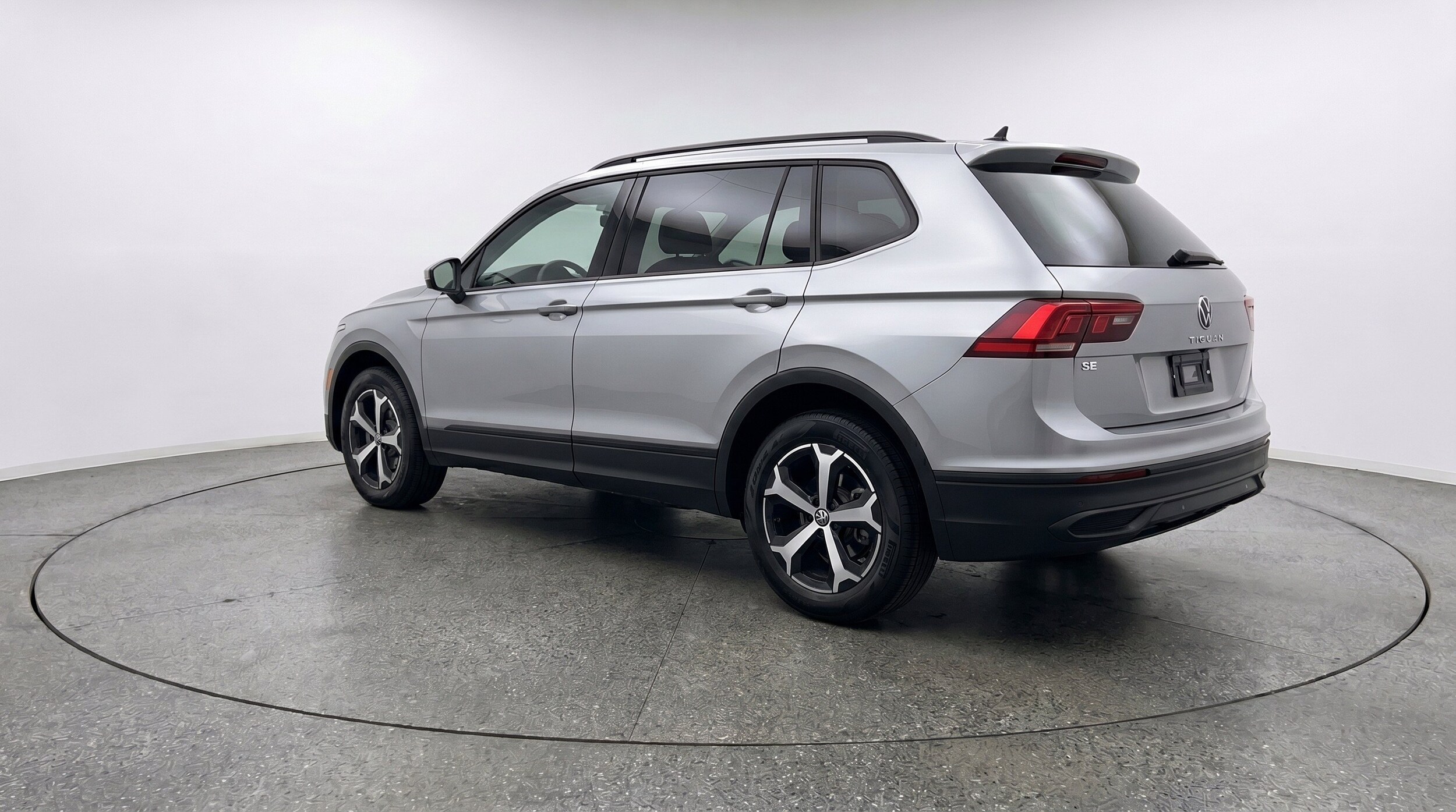 Thumbnail: 2026 Volkswagen Tiguan - 6