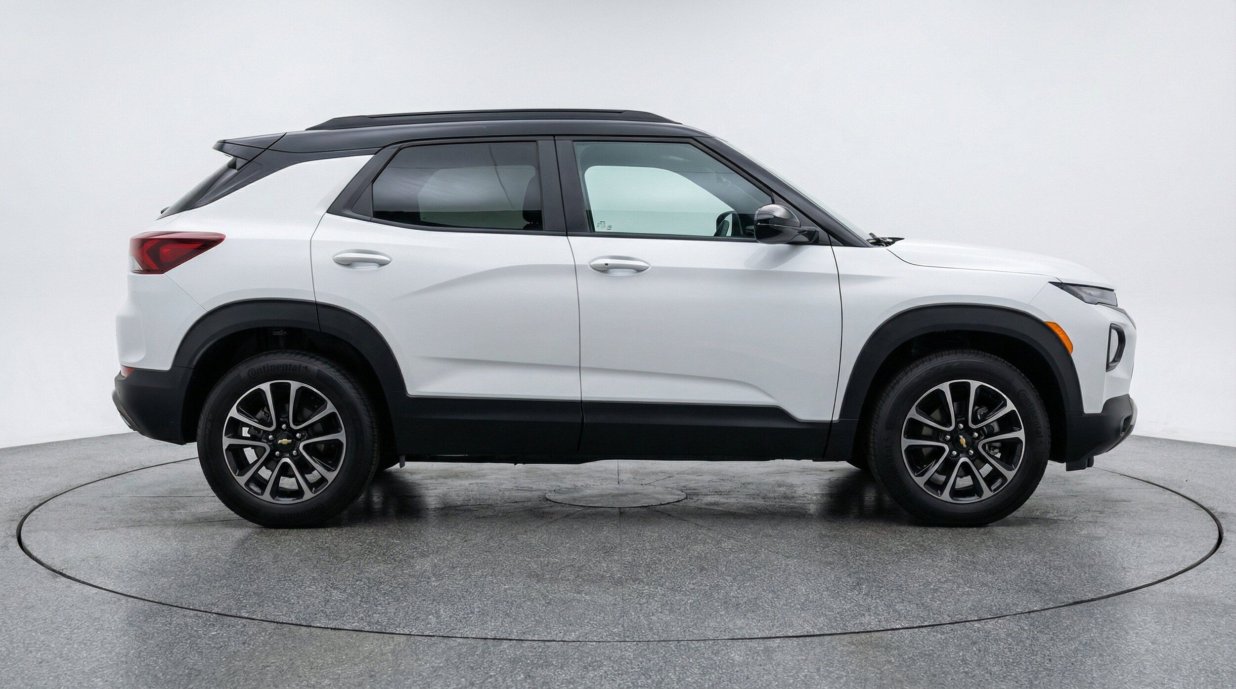 Thumbnail: 2025 Chevrolet TrailBlazer - 11