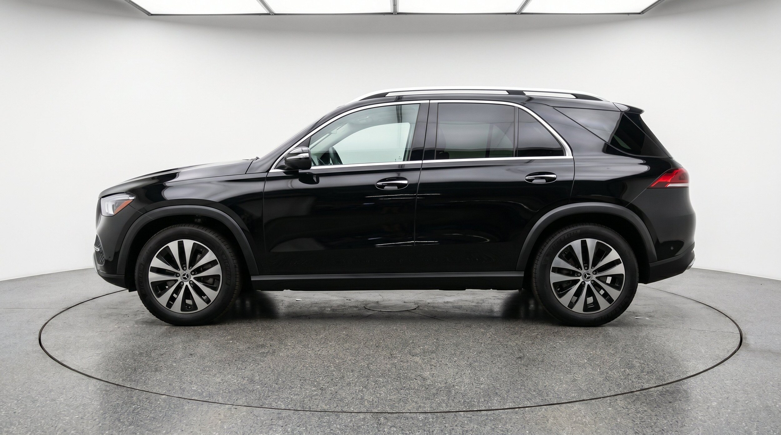 Thumbnail: 2026 Mercedes-Benz GLE - 5