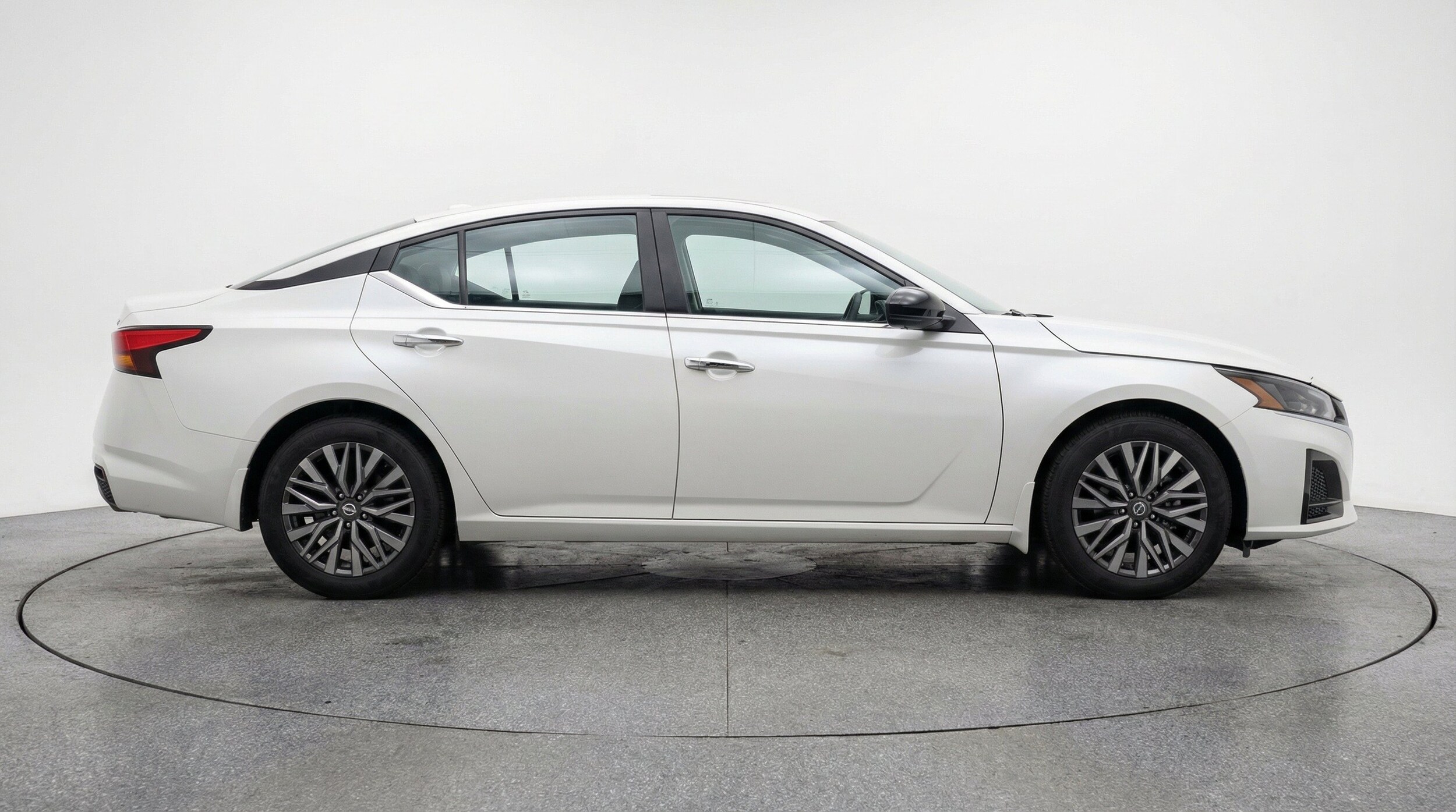 Thumbnail: 2025 Nissan Altima - 11