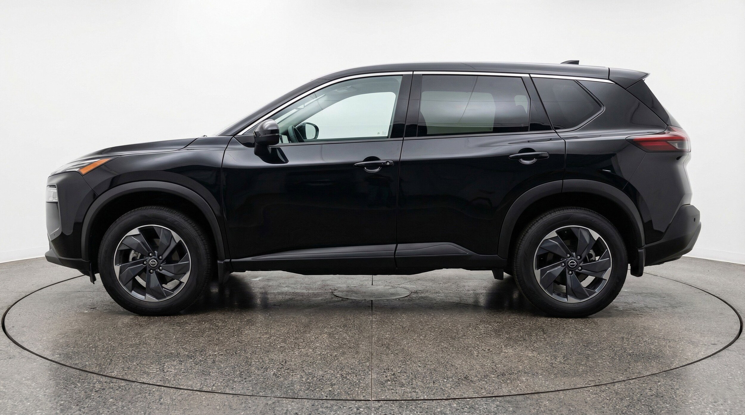 Thumbnail: 2025 Nissan Rogue - 5