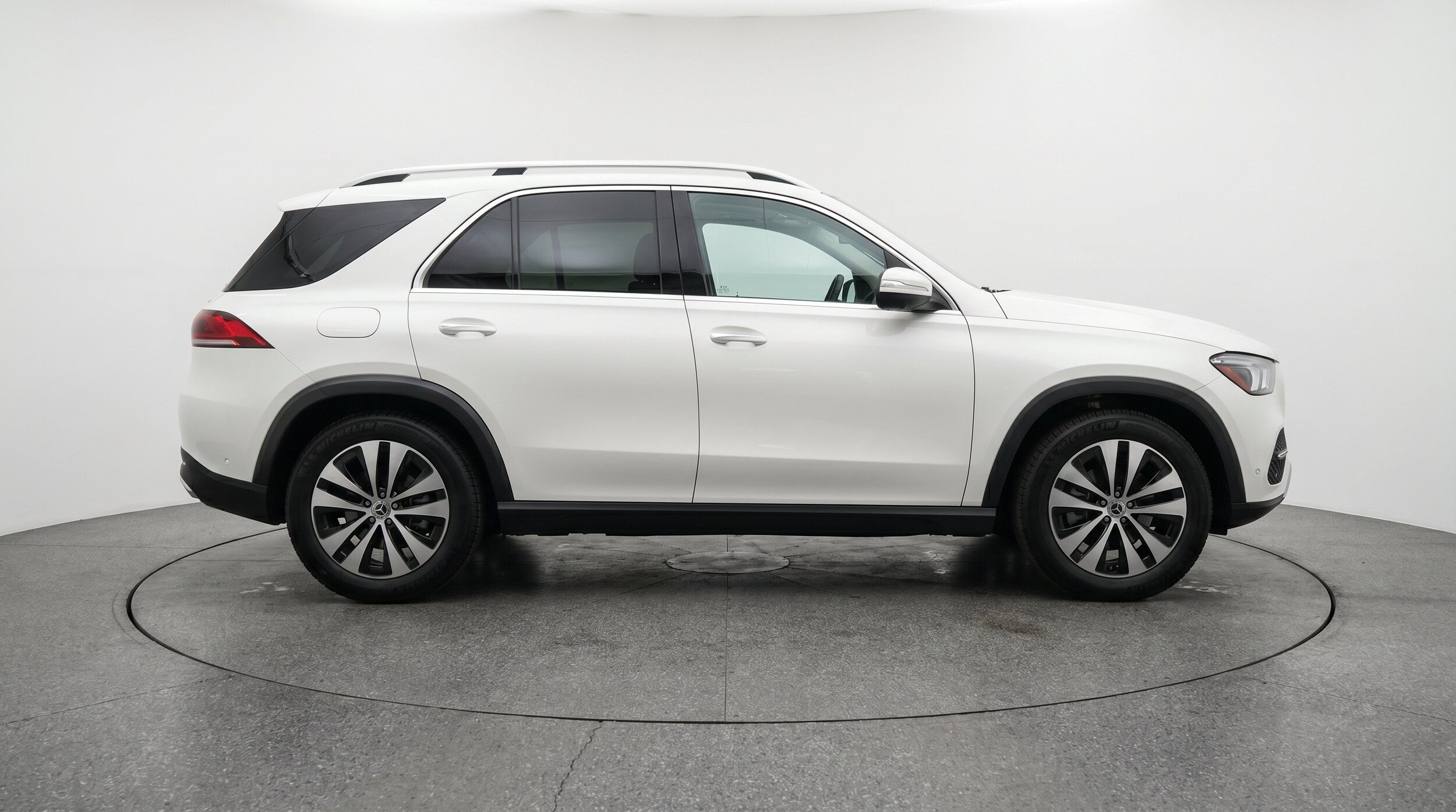 Thumbnail: 2026 Mercedes-Benz GLE - 11