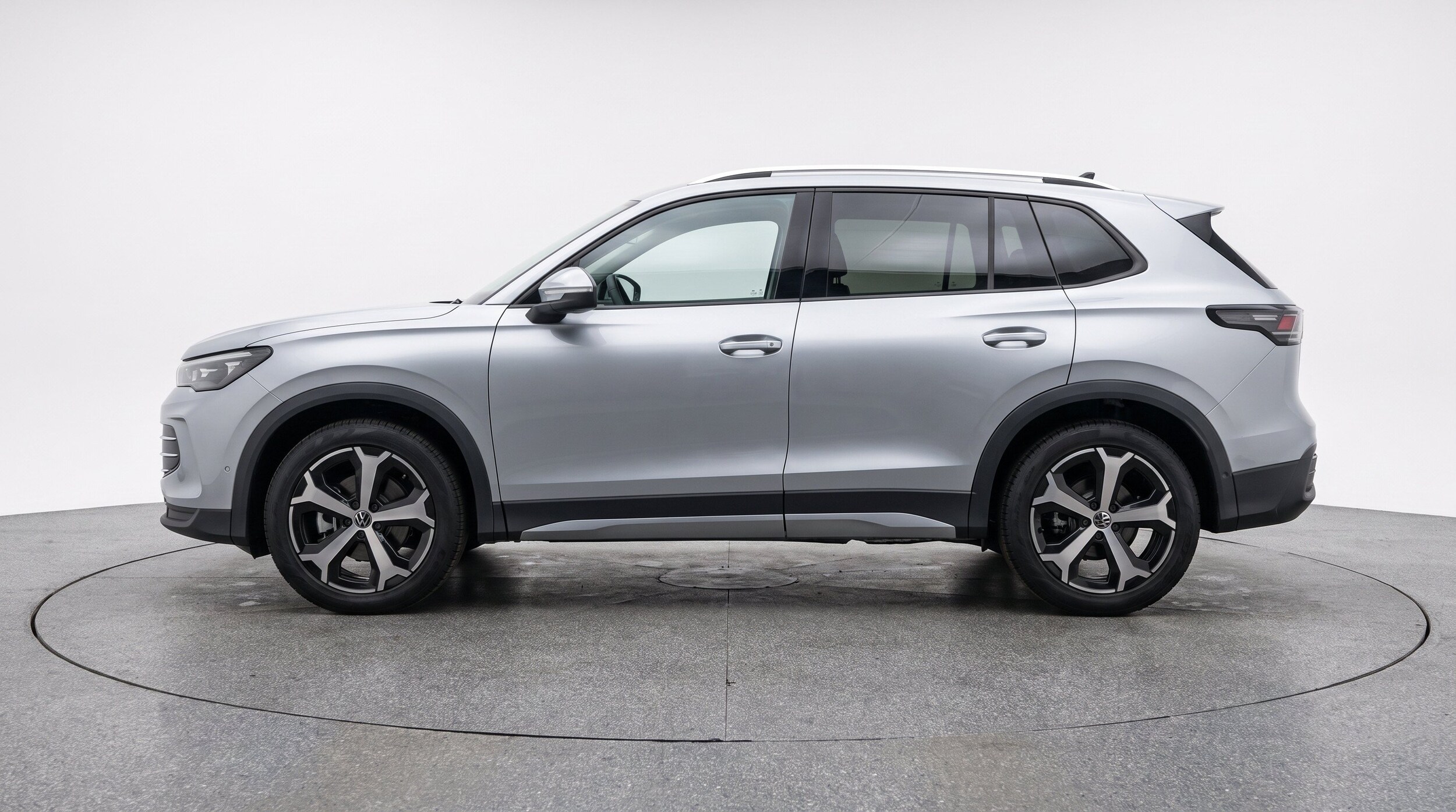 Thumbnail: 2026 Volkswagen Tiguan - 5