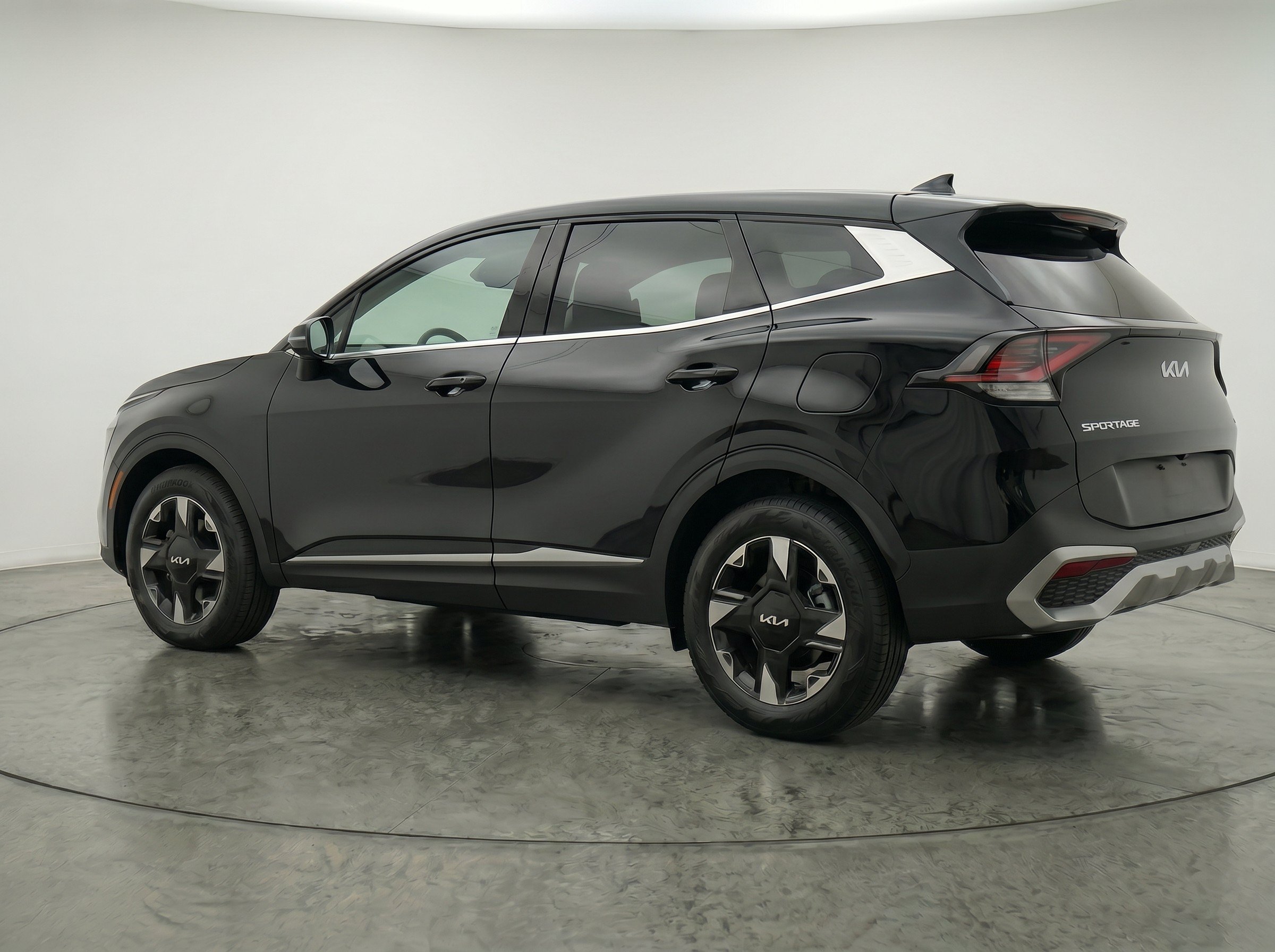 Thumbnail: 2026 Kia Sportage - 6