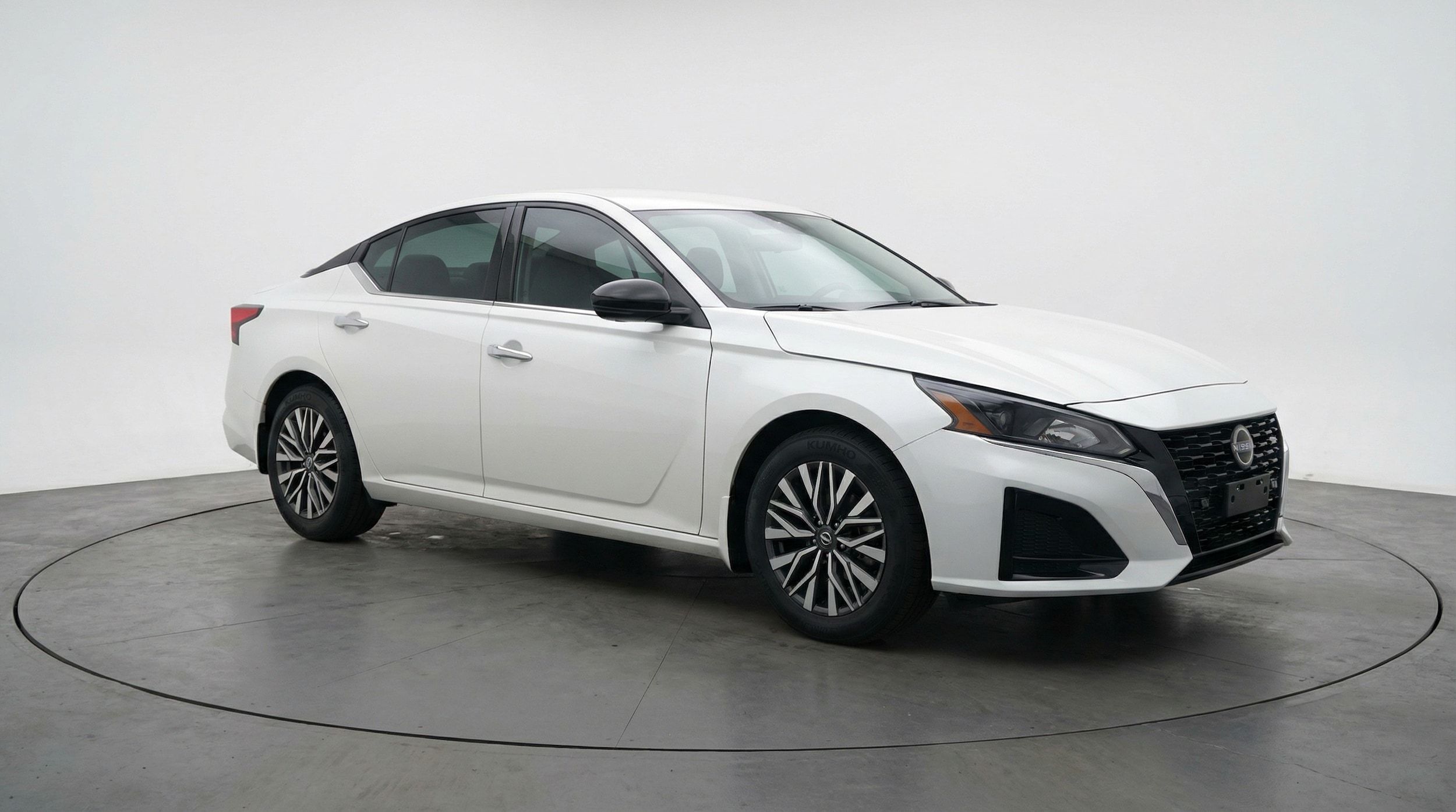 Thumbnail: 2025 Nissan Altima - 1