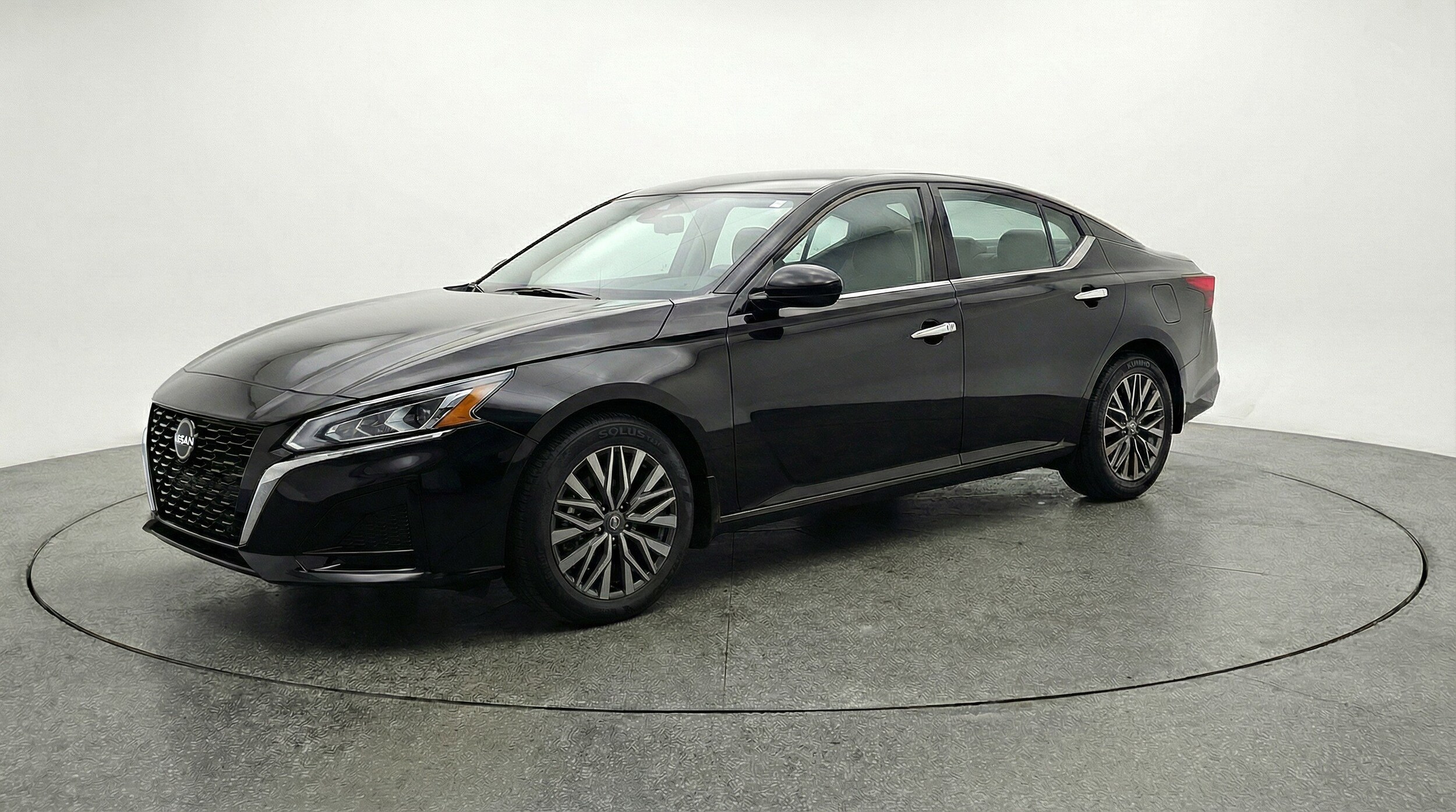 Thumbnail: 2025 Nissan Altima - 3