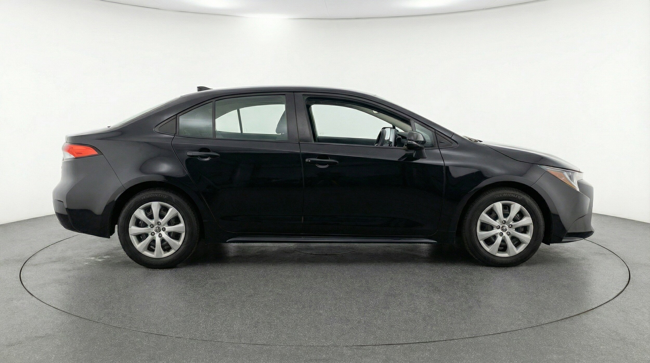 Thumbnail: 2025 Toyota Corolla - 11