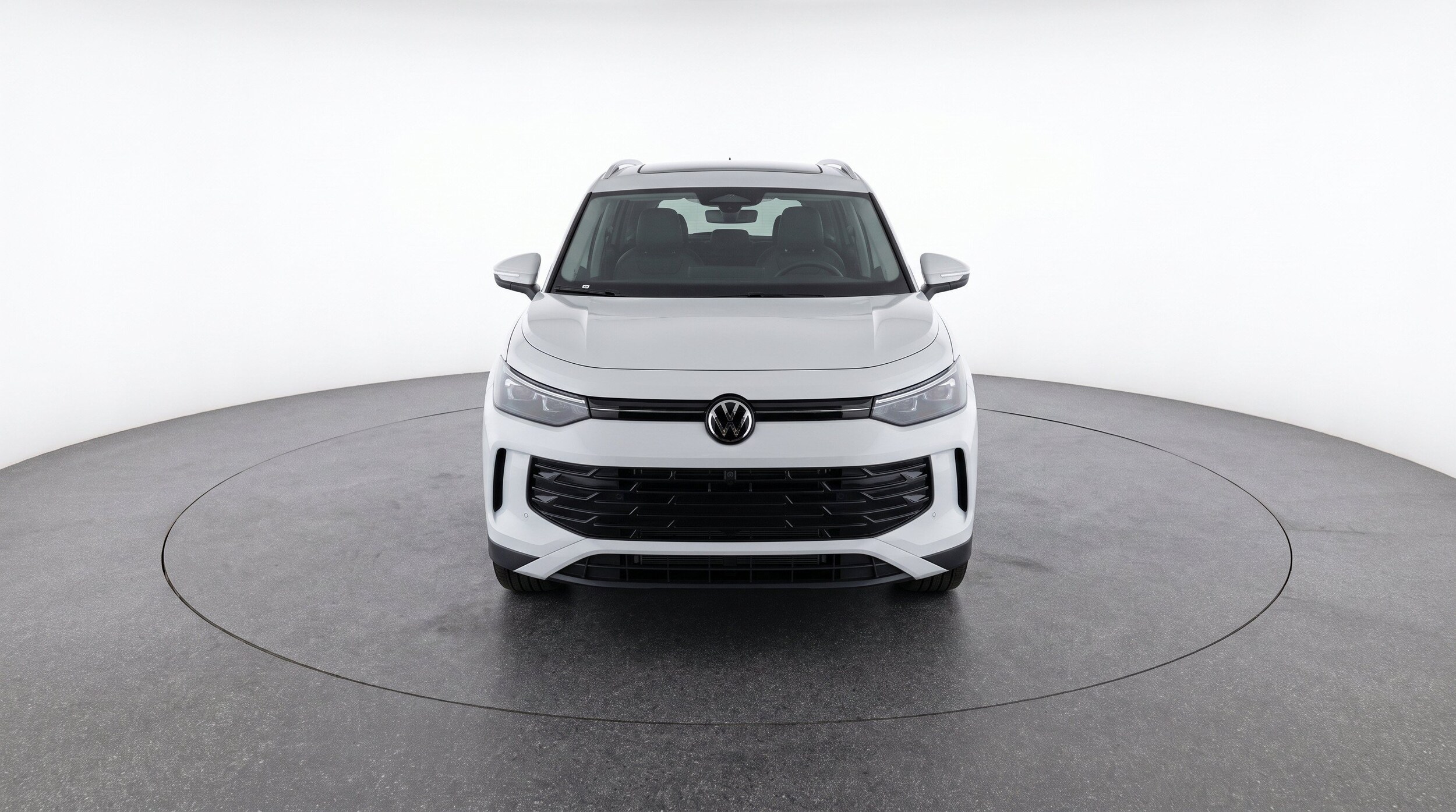 Thumbnail: 2026 Volkswagen Tiguan - 2