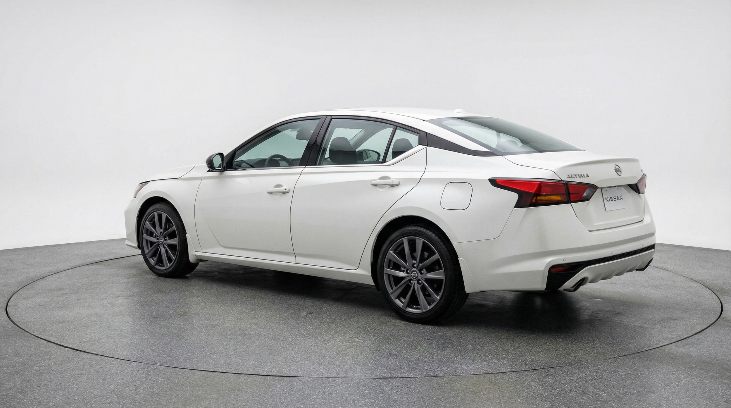 Thumbnail: 2025 Nissan Altima - 5