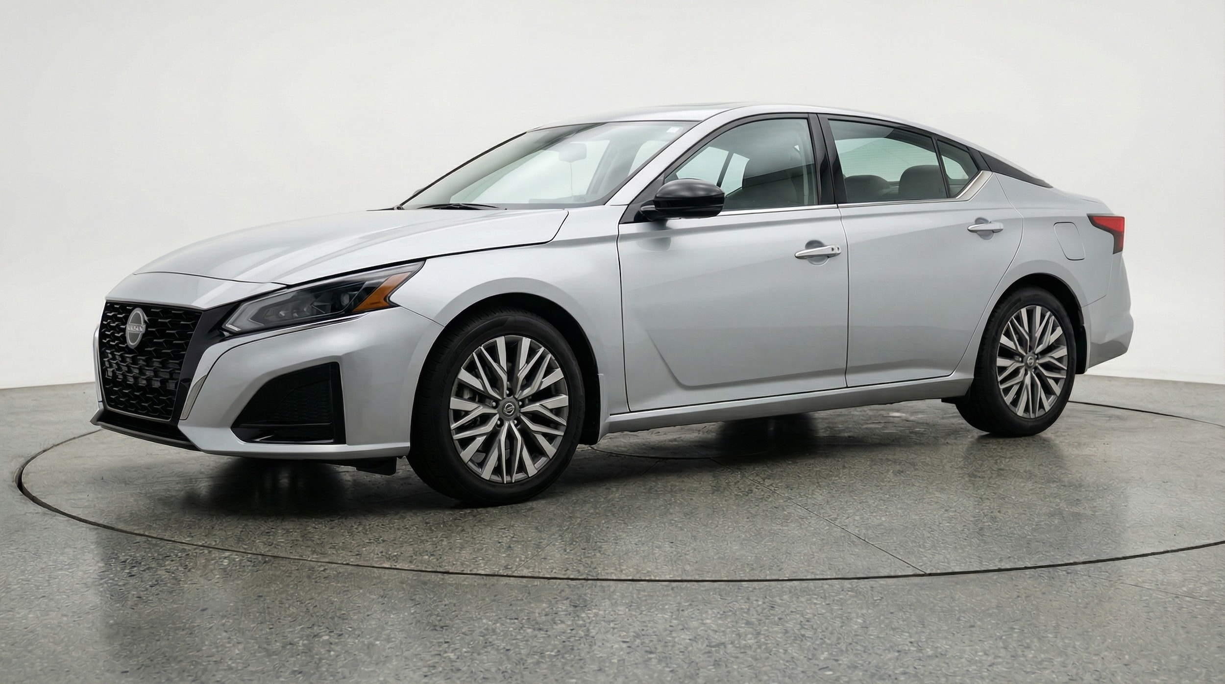 Thumbnail: 2025 Nissan Altima - 3