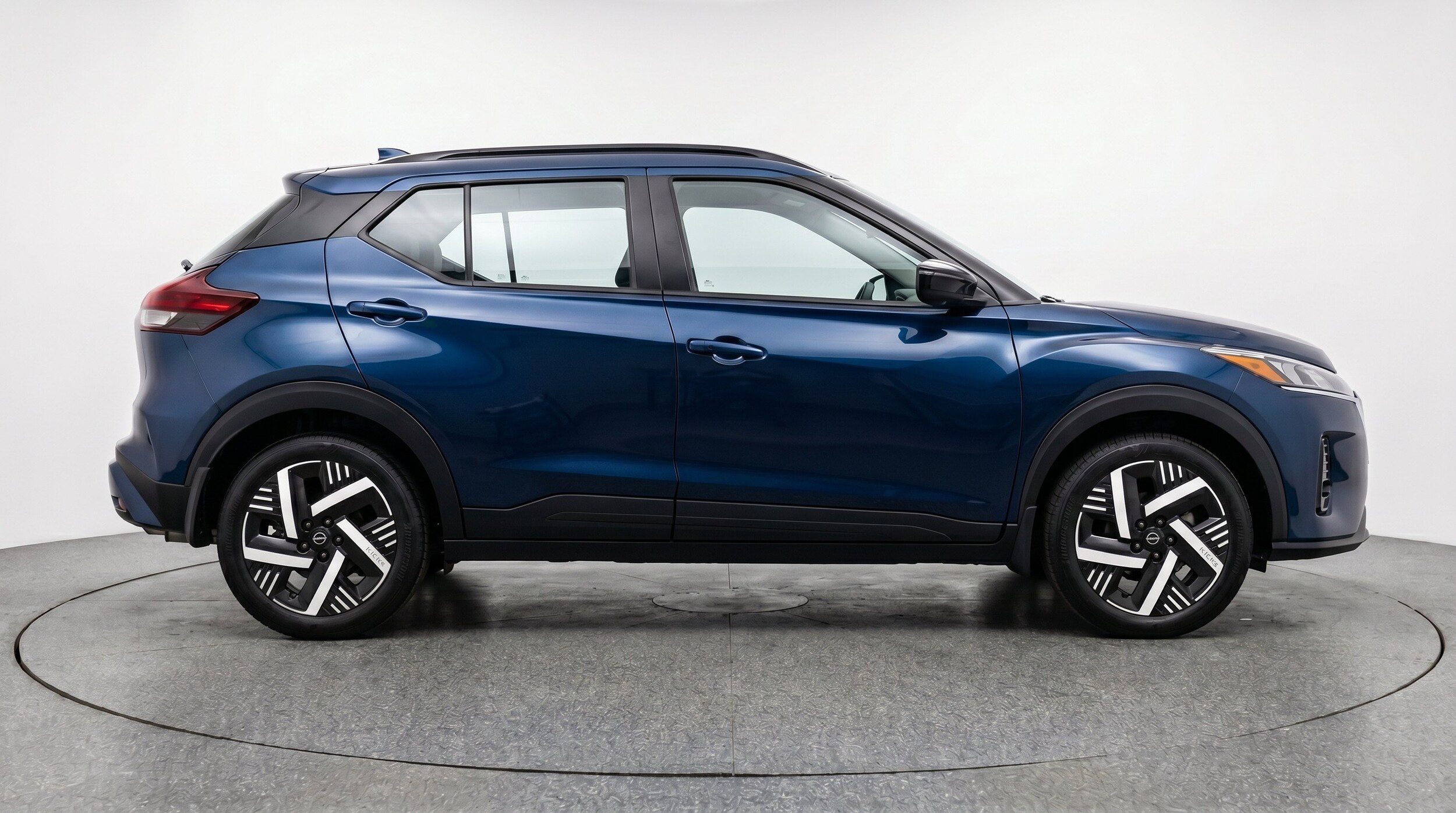 Thumbnail: 2026 Nissan Kicks - 11