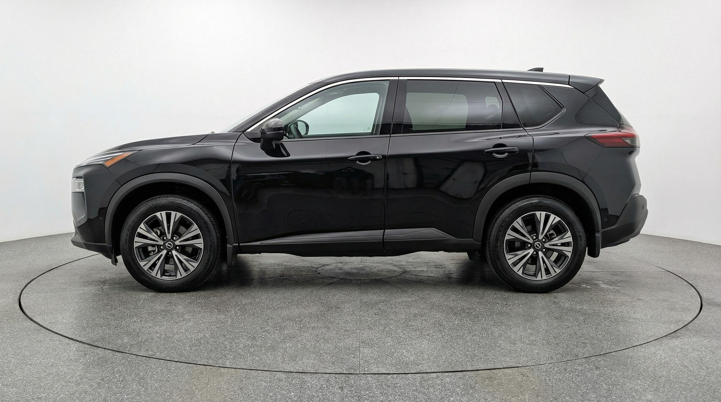 Thumbnail: 2025 Nissan Rogue - 4