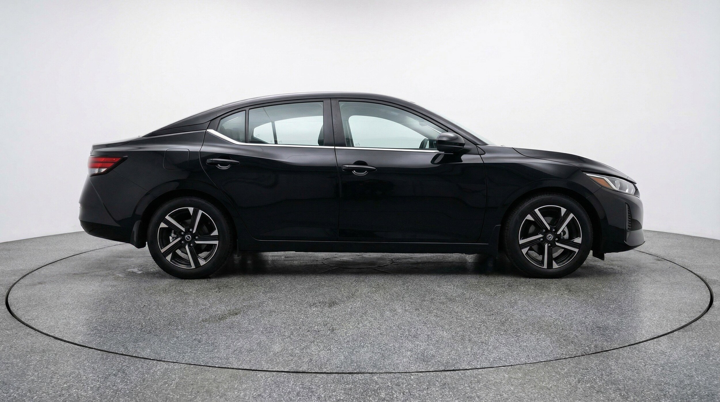 Thumbnail: 2025 Nissan Sentra - 11