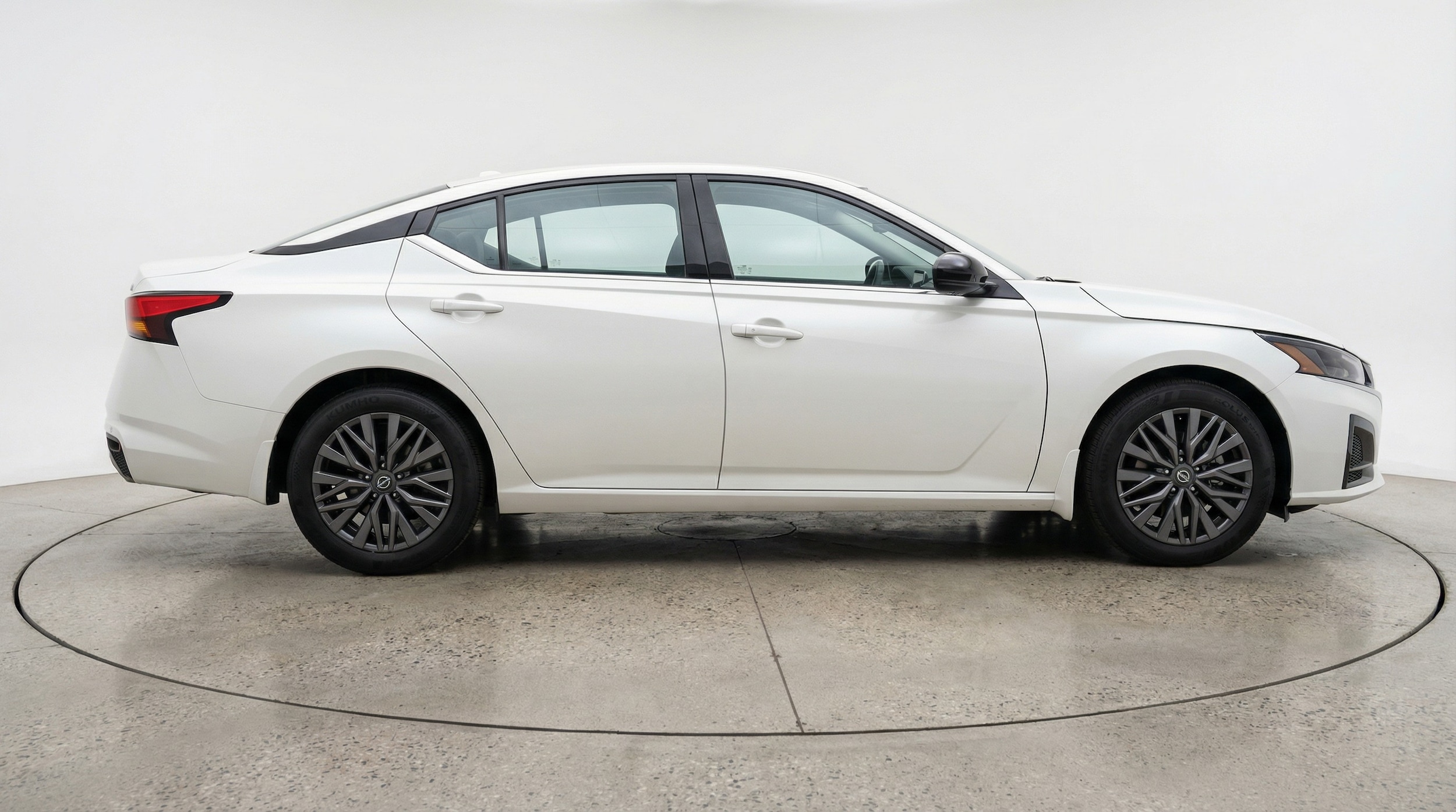 Thumbnail: 2025 Nissan Altima - 8