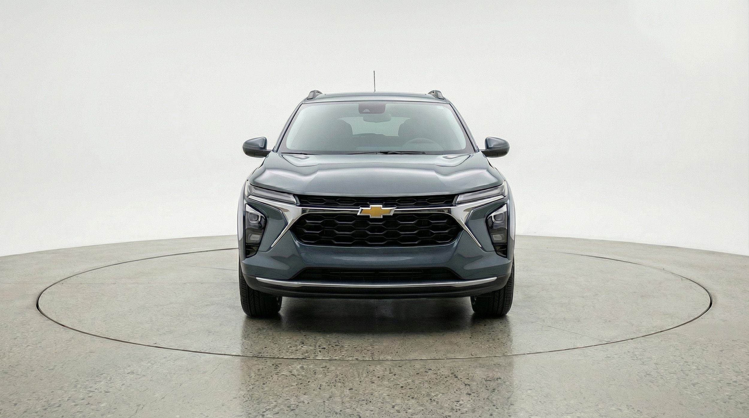 Thumbnail: 2025 Chevrolet Trax - 2
