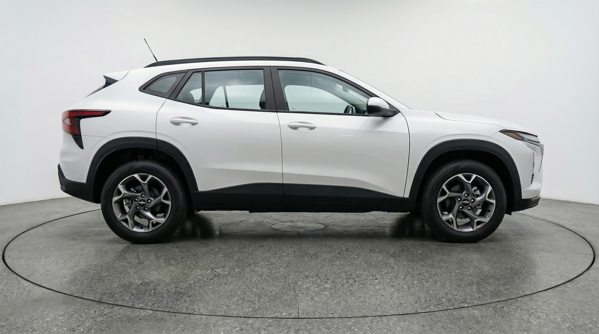 Thumbnail: 2025 Chevrolet Trax - 8