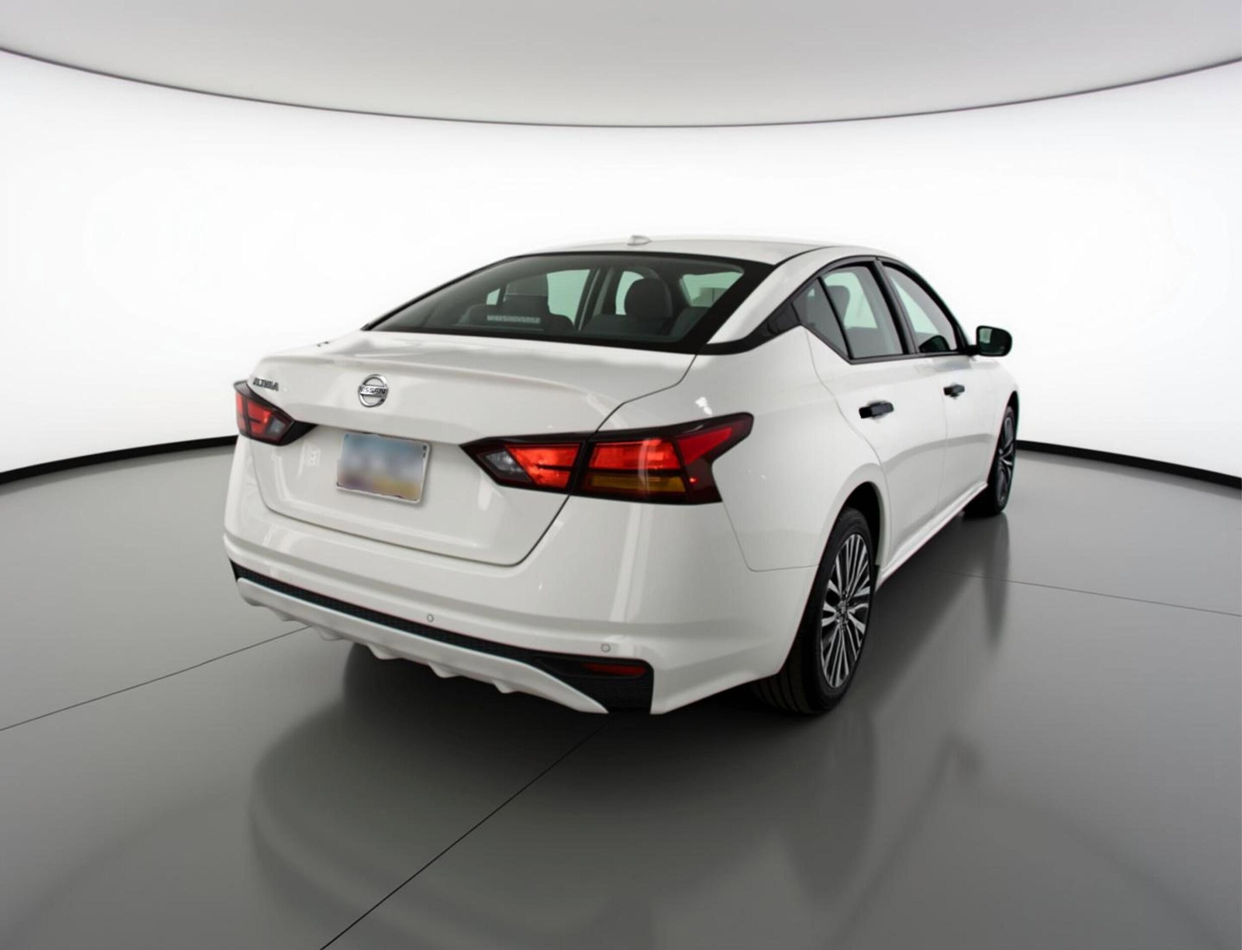 Thumbnail: 2025 Nissan Altima - 9