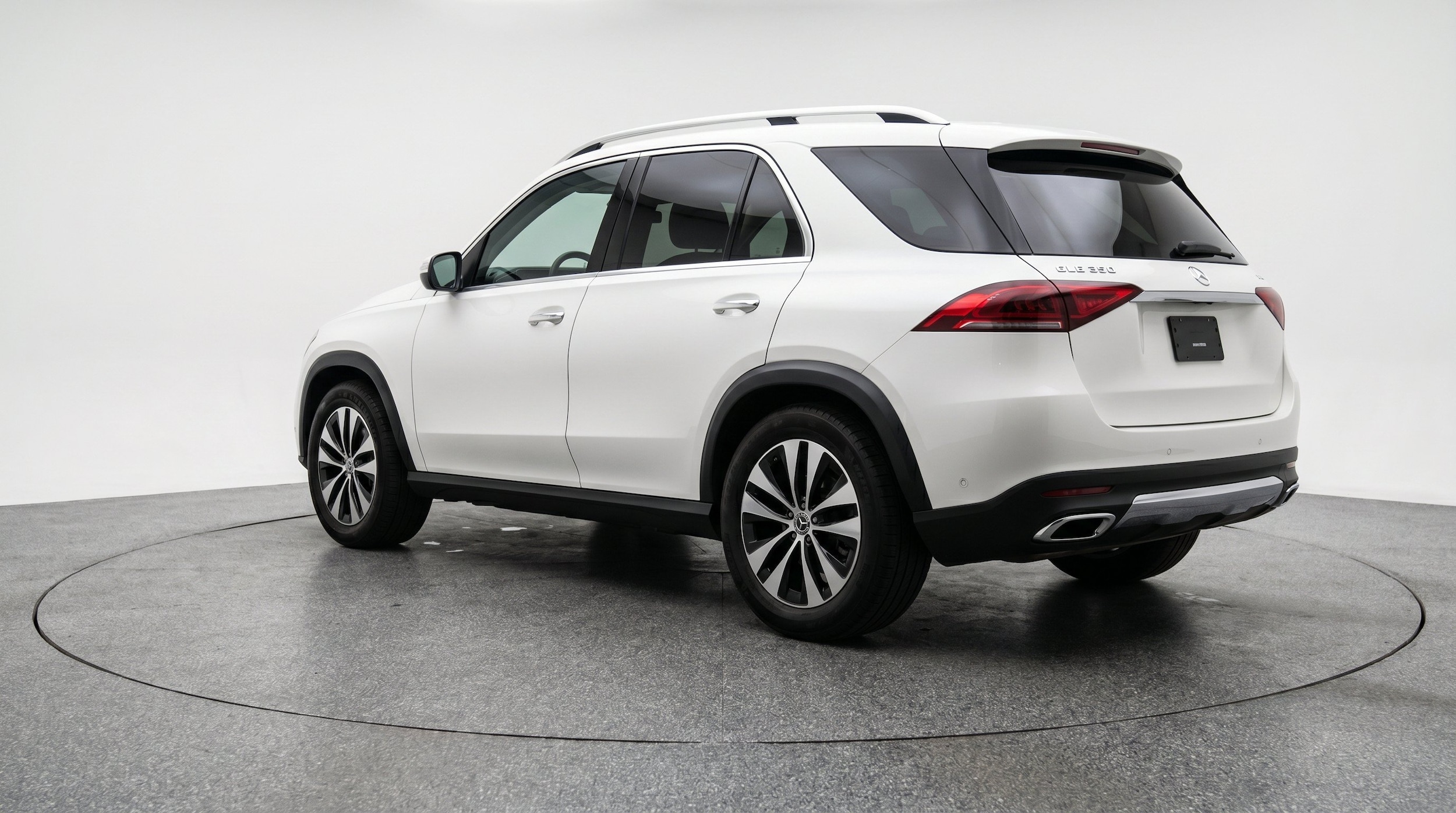 Thumbnail: 2026 Mercedes-Benz GLE - 6