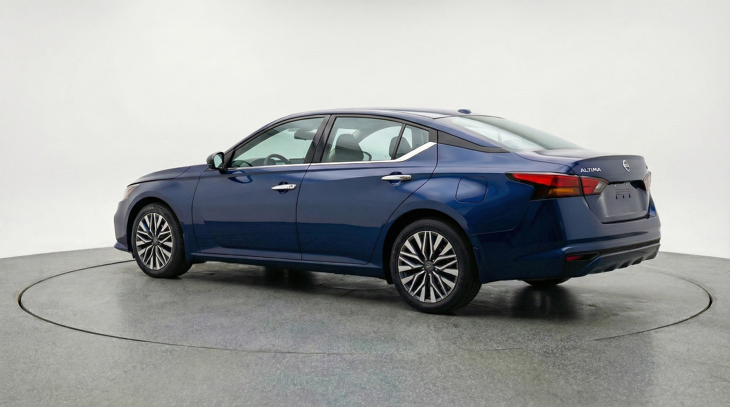 Thumbnail: 2025 Nissan Altima - 6