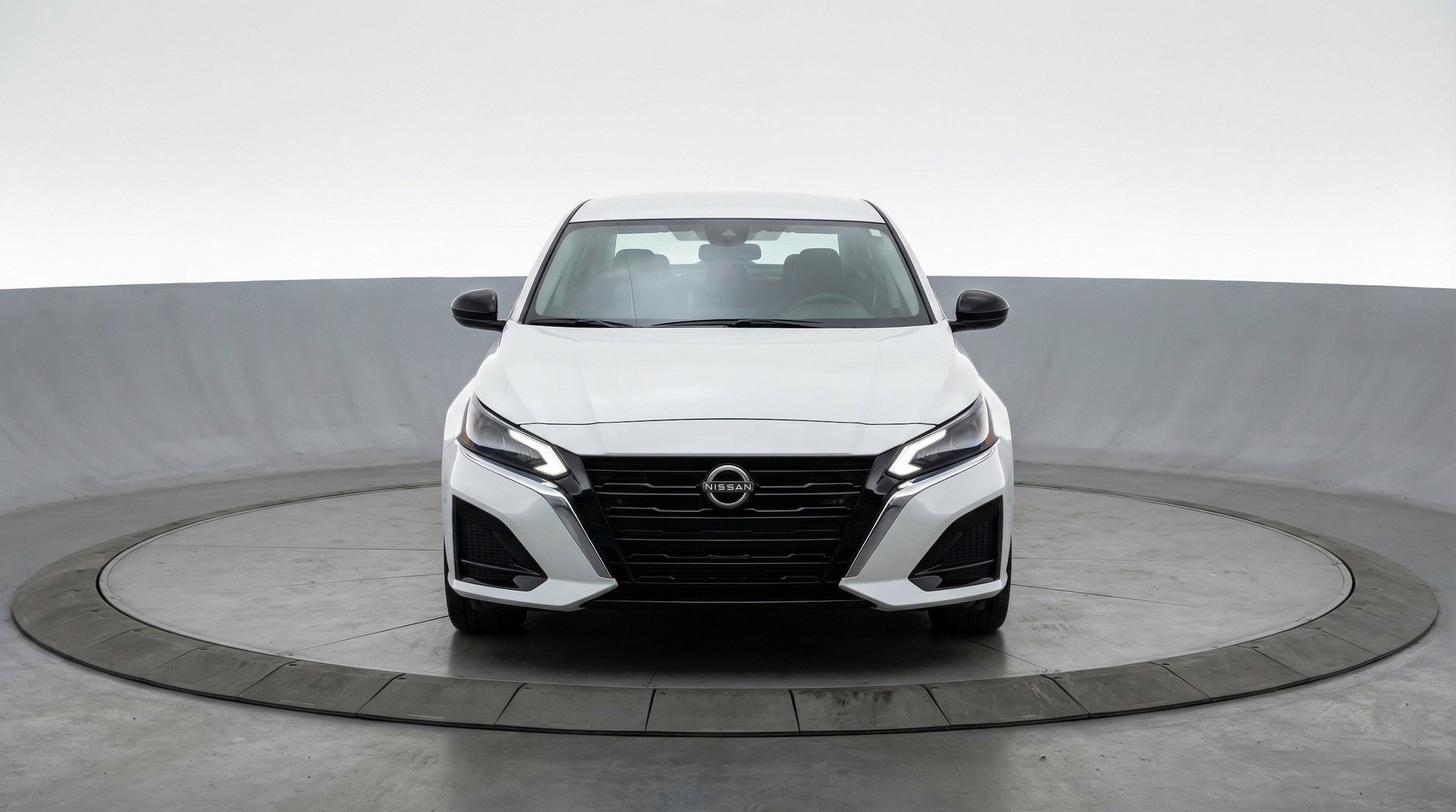 Thumbnail: 2025 Nissan Altima - 2