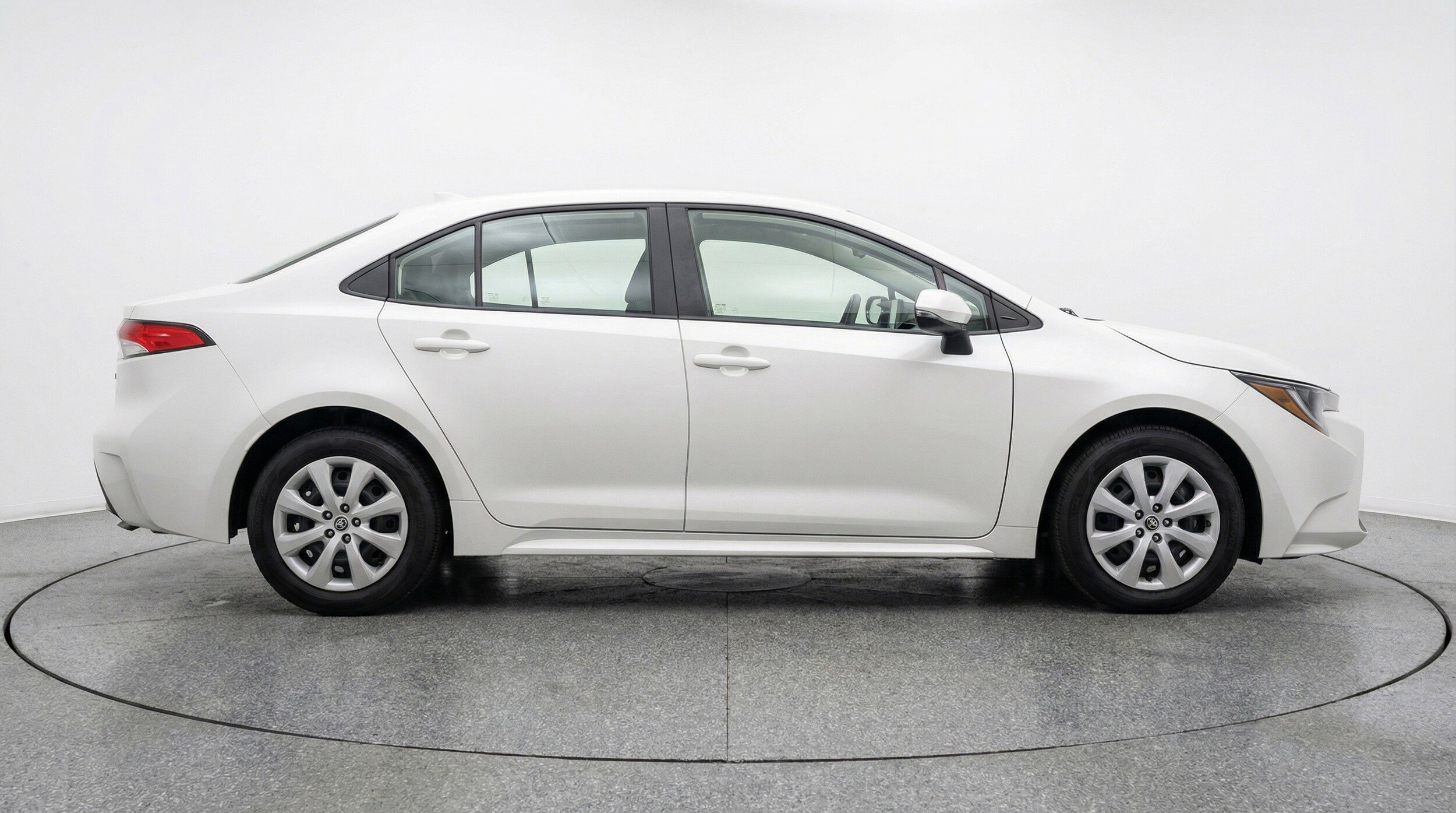 Thumbnail: 2025 Toyota Corolla - 11