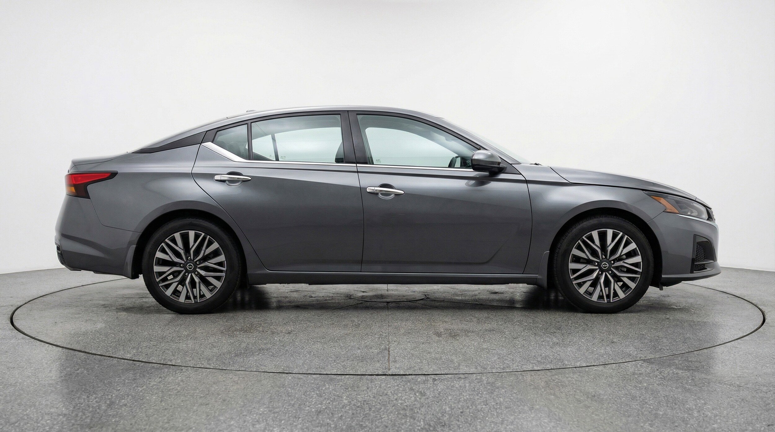 Thumbnail: 2025 Nissan Altima - 11