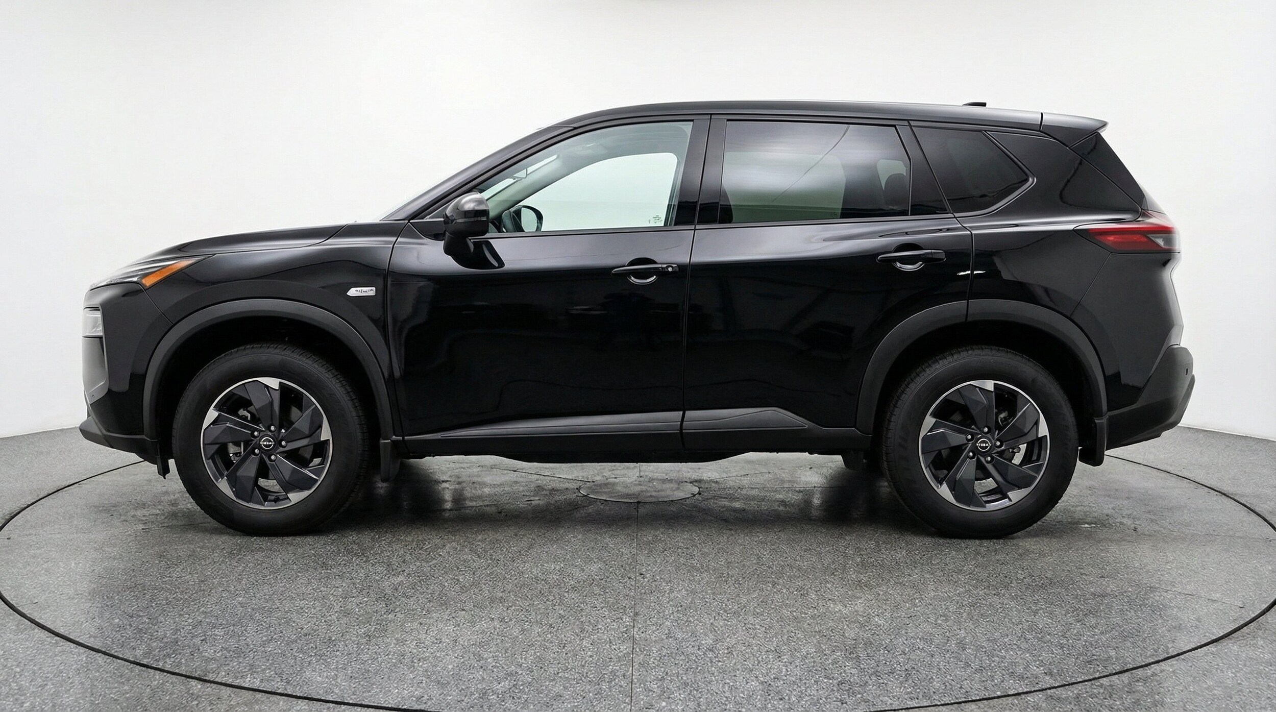 Thumbnail: 2025 Nissan Rogue - 5