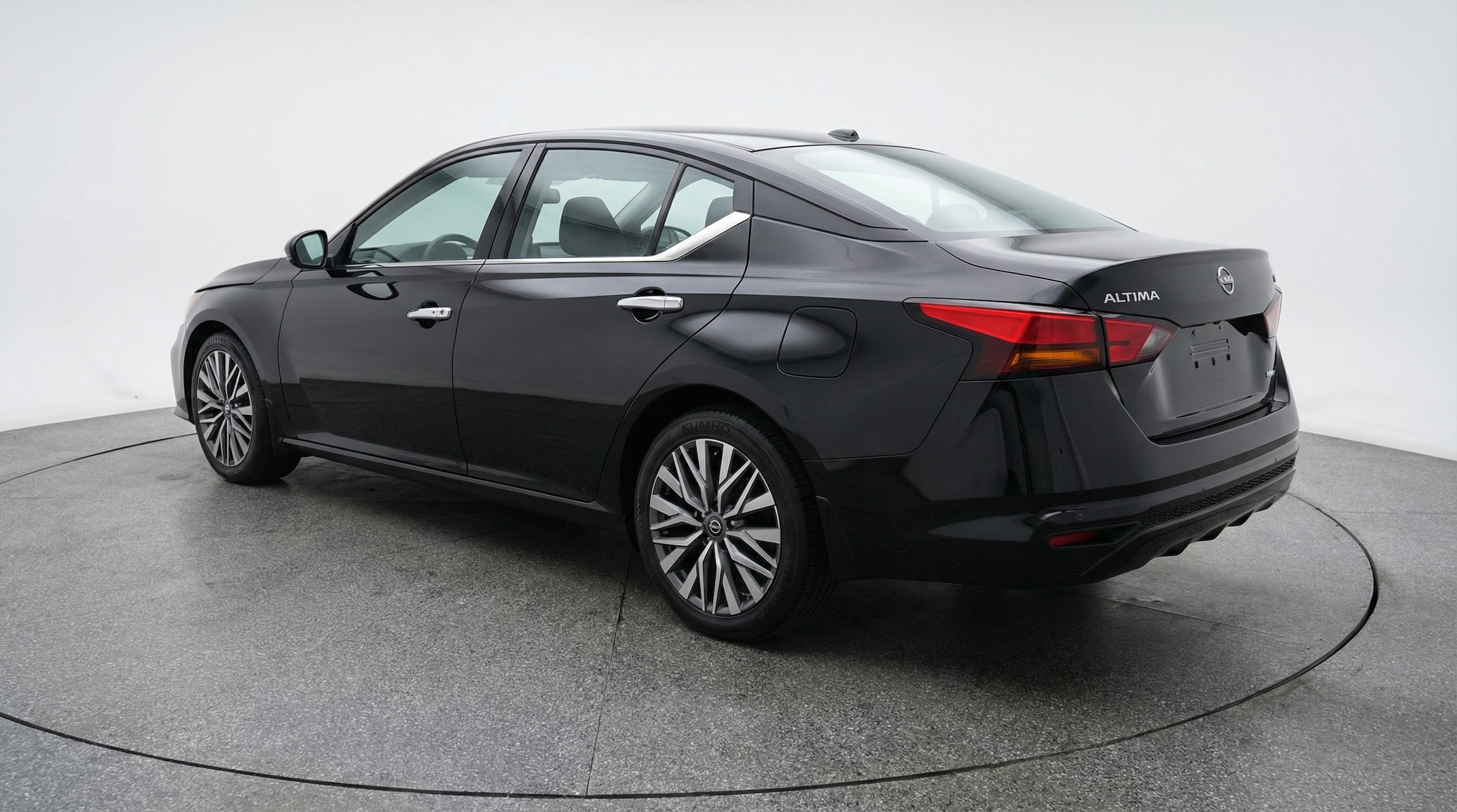 Thumbnail: 2025 Nissan Altima - 5